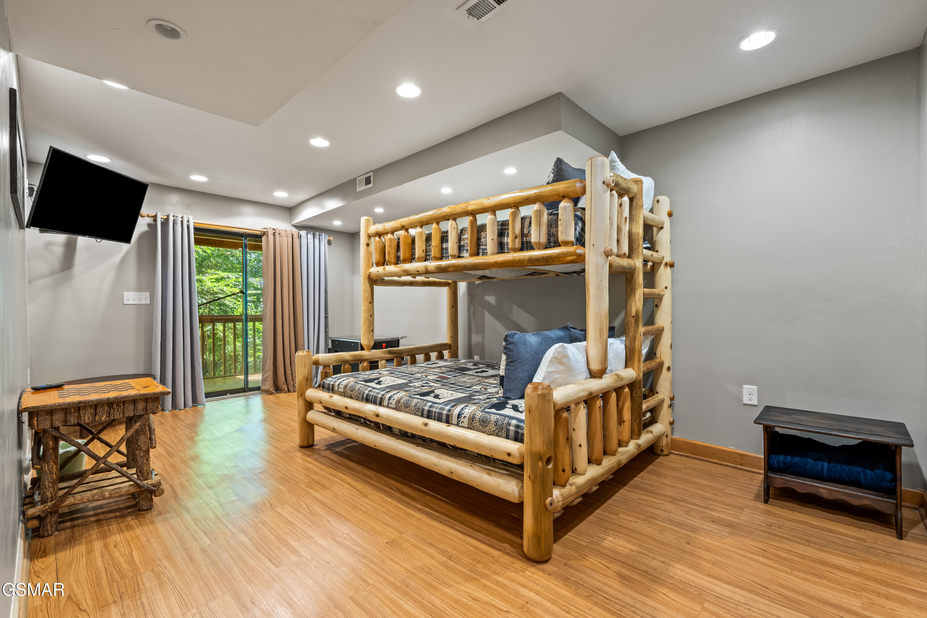 1708 Ridgecrest Drive Sevierville TN 37876