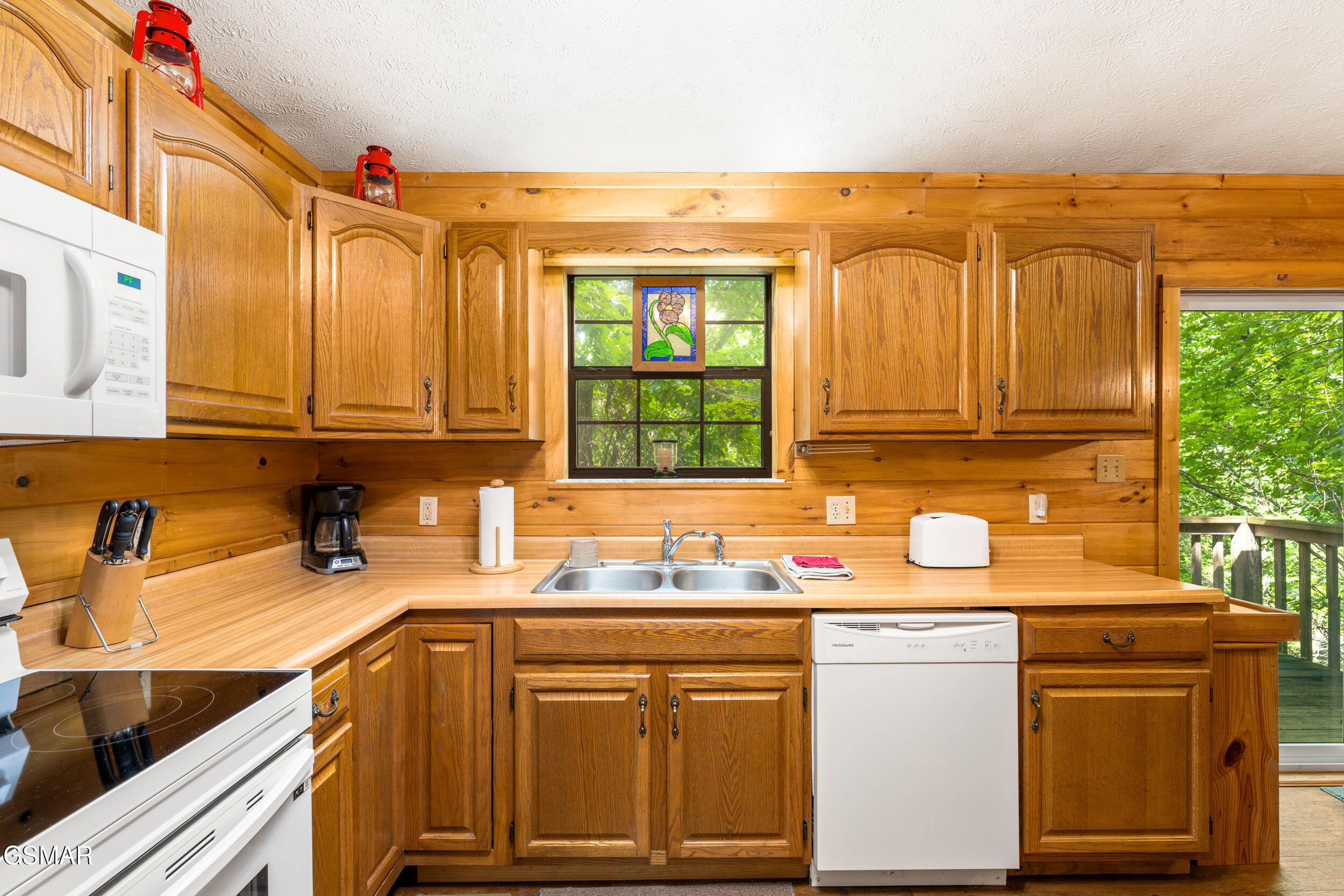 1941 Anderson Way Sevierville TN 37876