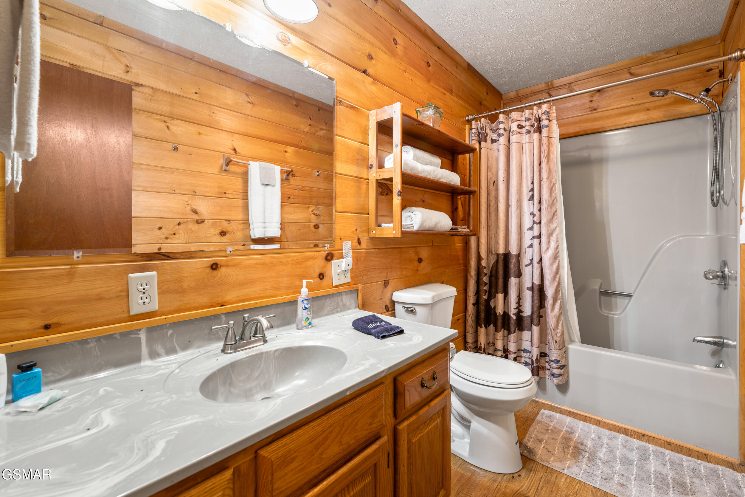 1941 Anderson Way Sevierville TN 37876