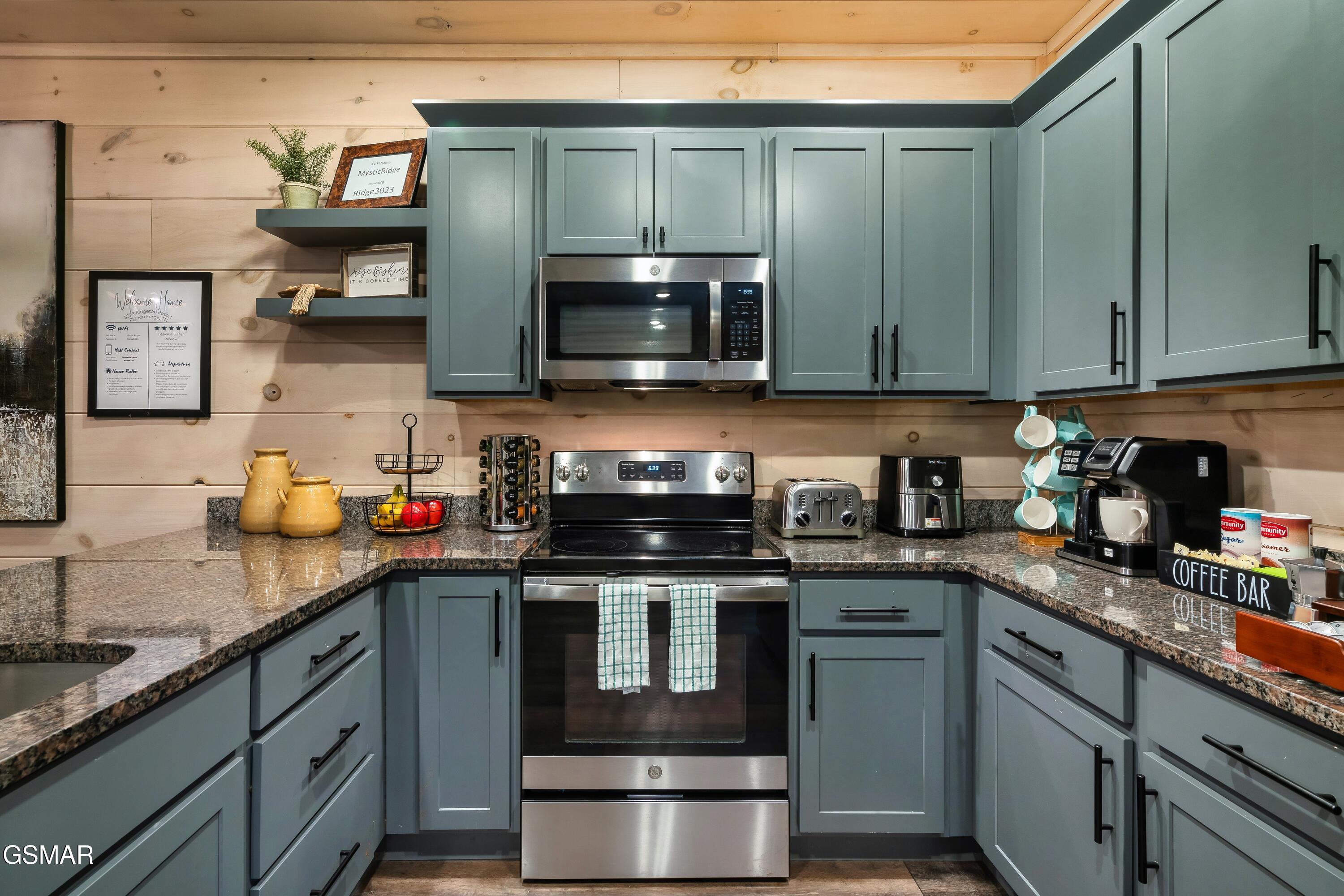 3023 Ridgetop Resort Way Pigeon Forge TN 37863
