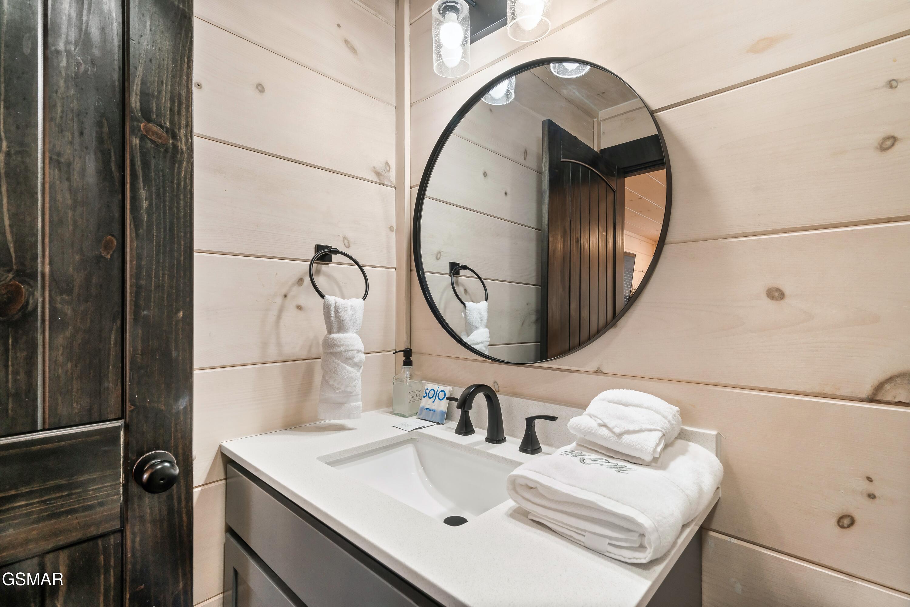 3023 Ridgetop Resort Way Pigeon Forge TN 37863
