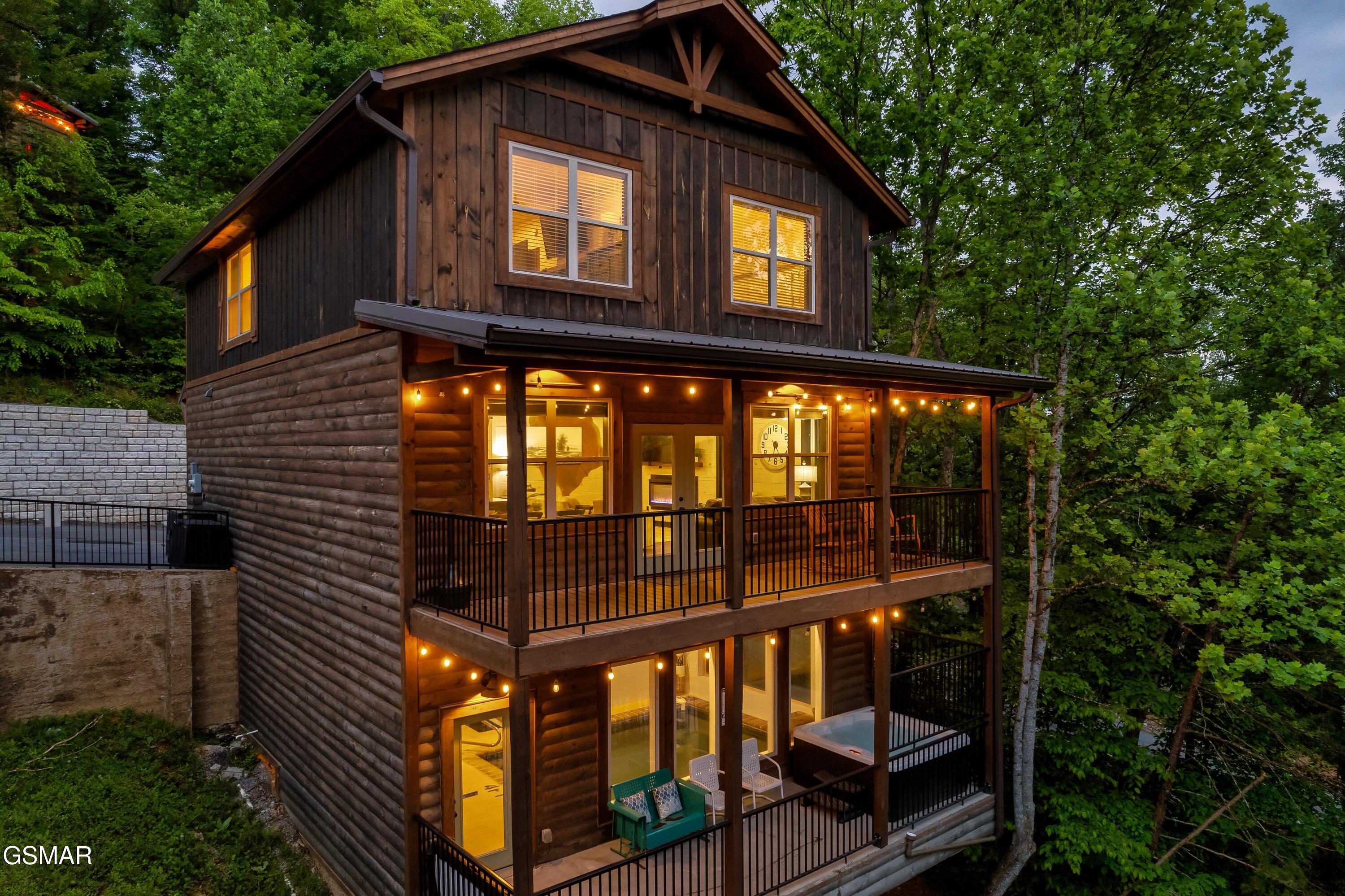 3023 Ridgetop Resort Way Pigeon Forge TN 37863
