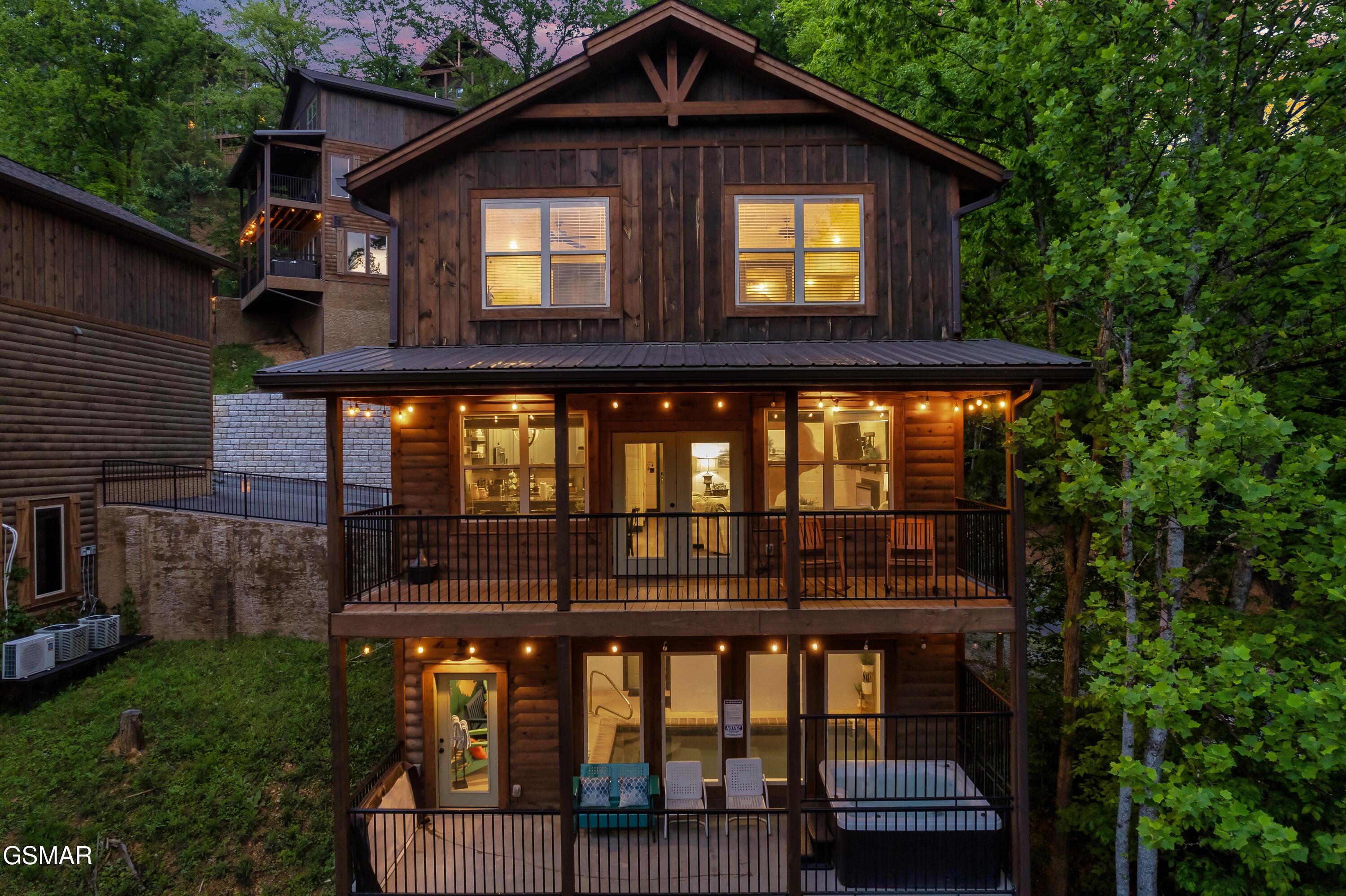 3023 Ridgetop Resort Way Pigeon Forge TN 37863
