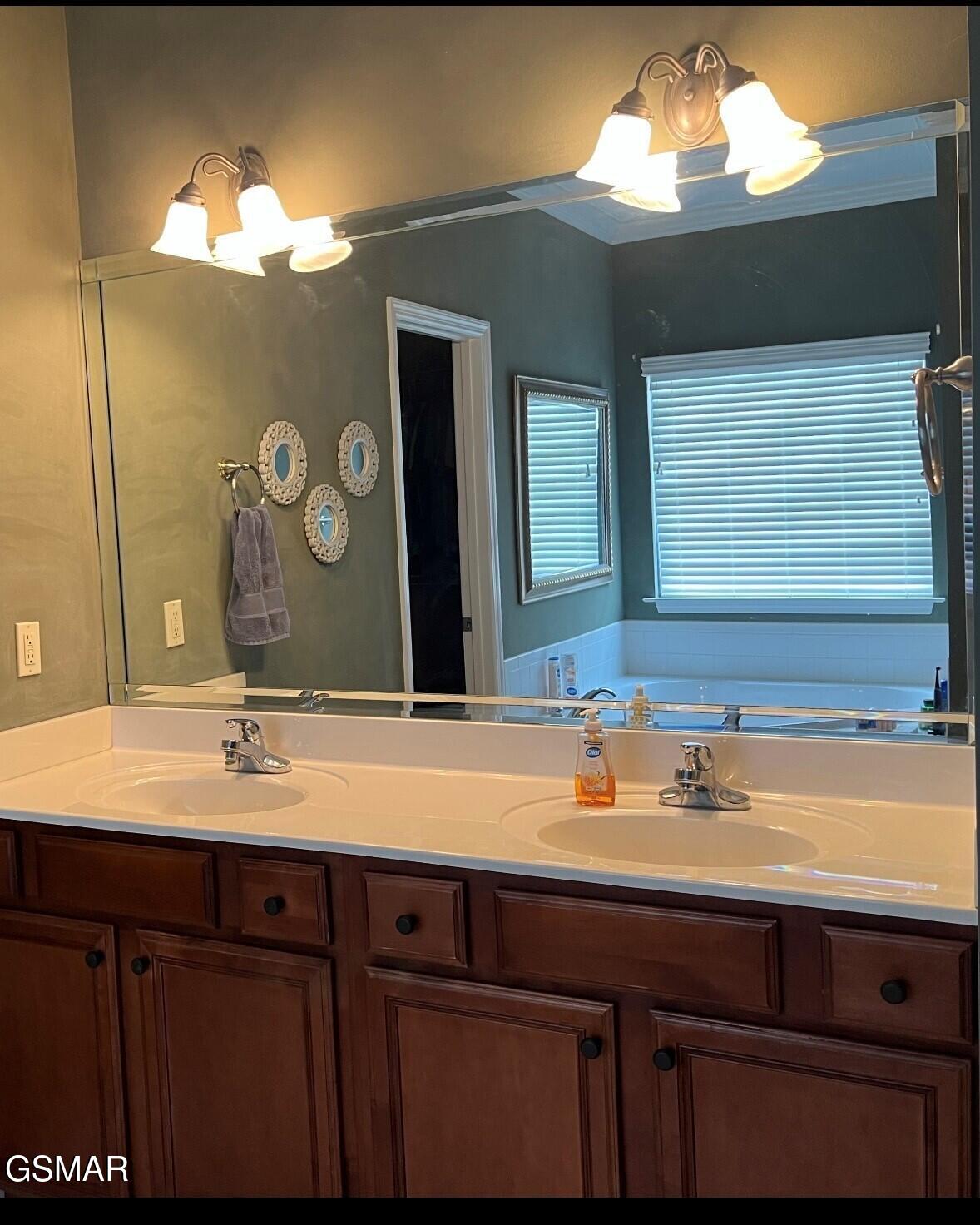 1524 Cutters Run Lane Knoxville TN 37932