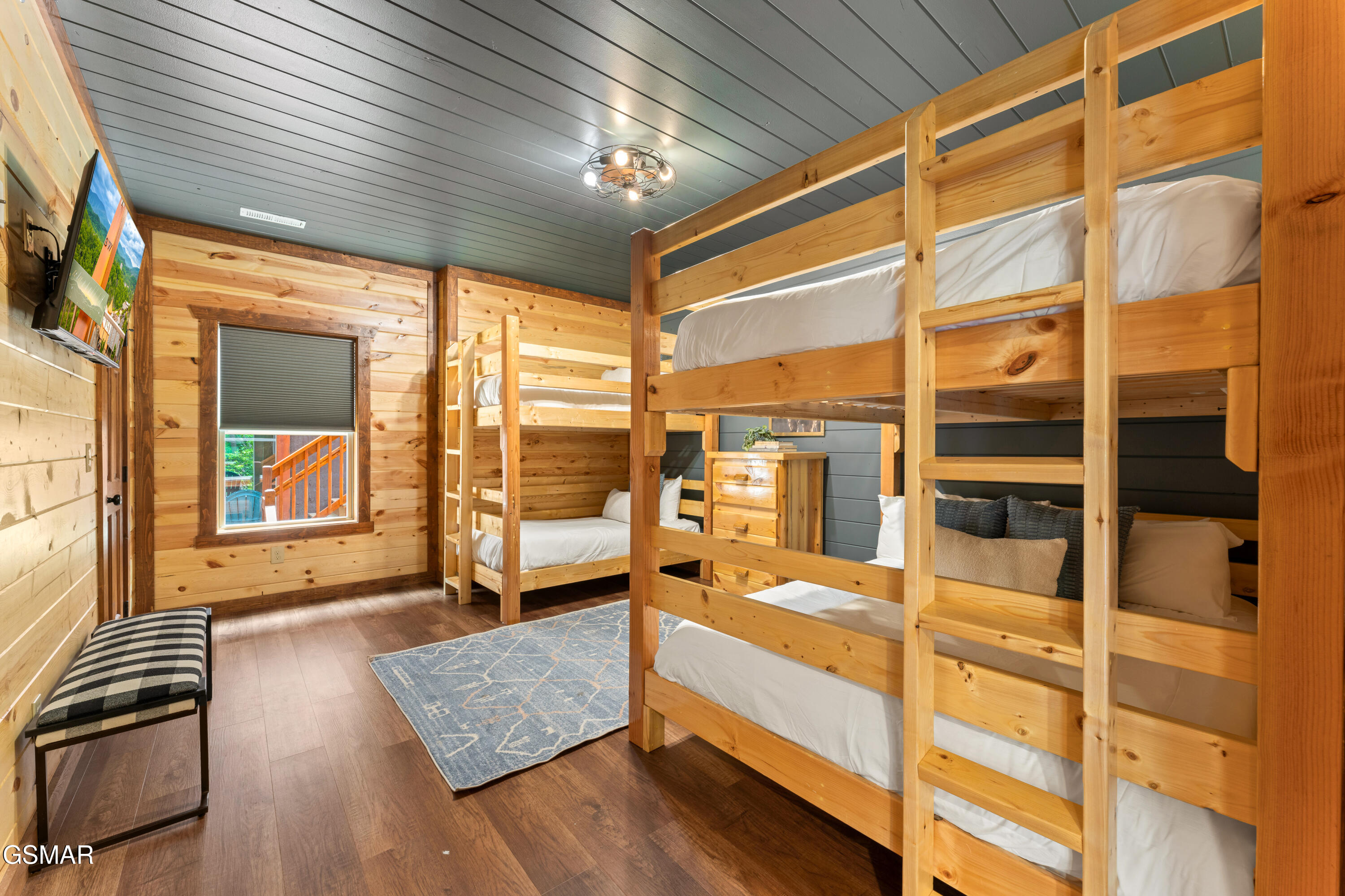 750 Bethlehem Way Sevierville TN 37876