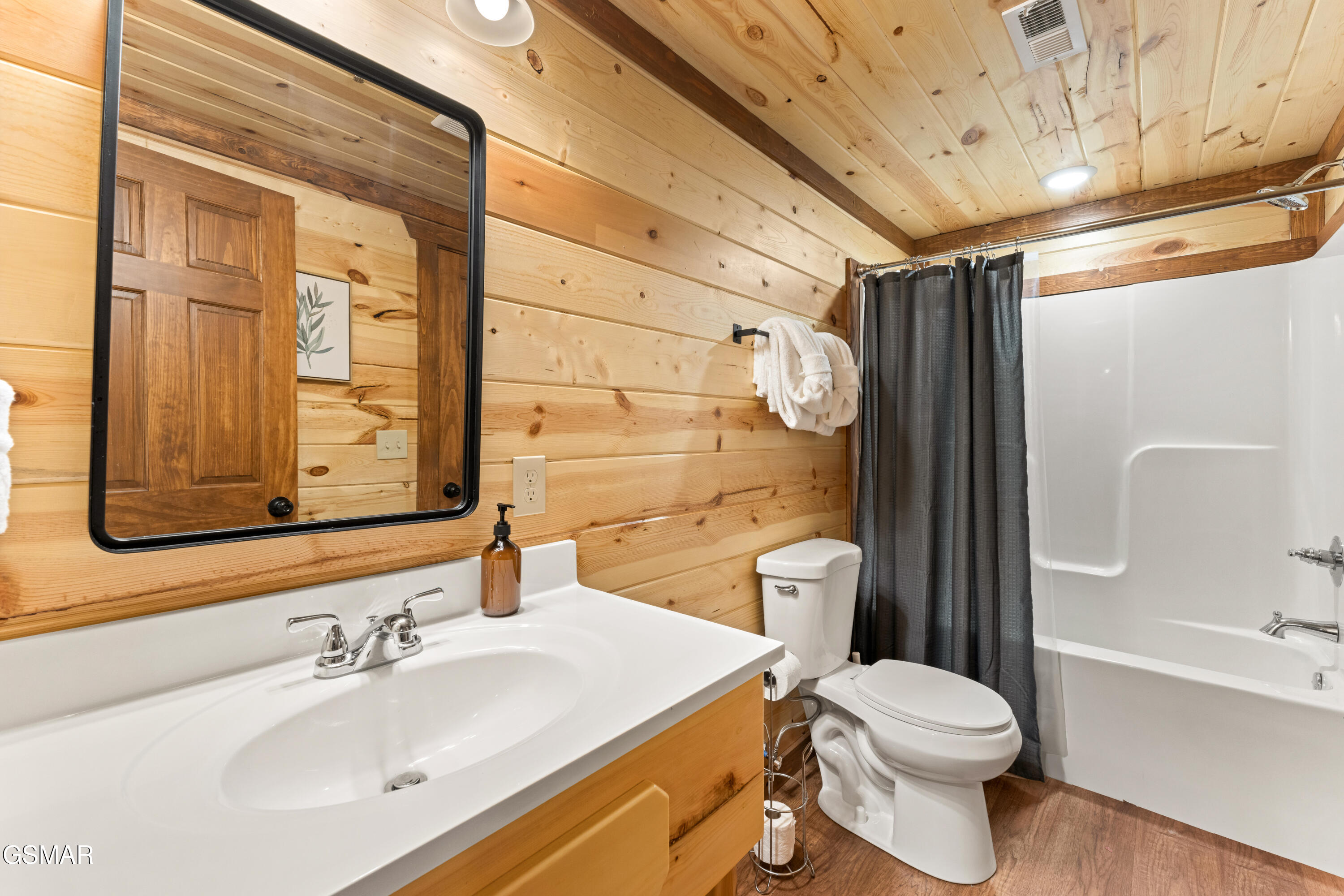 750 Bethlehem Way Sevierville TN 37876