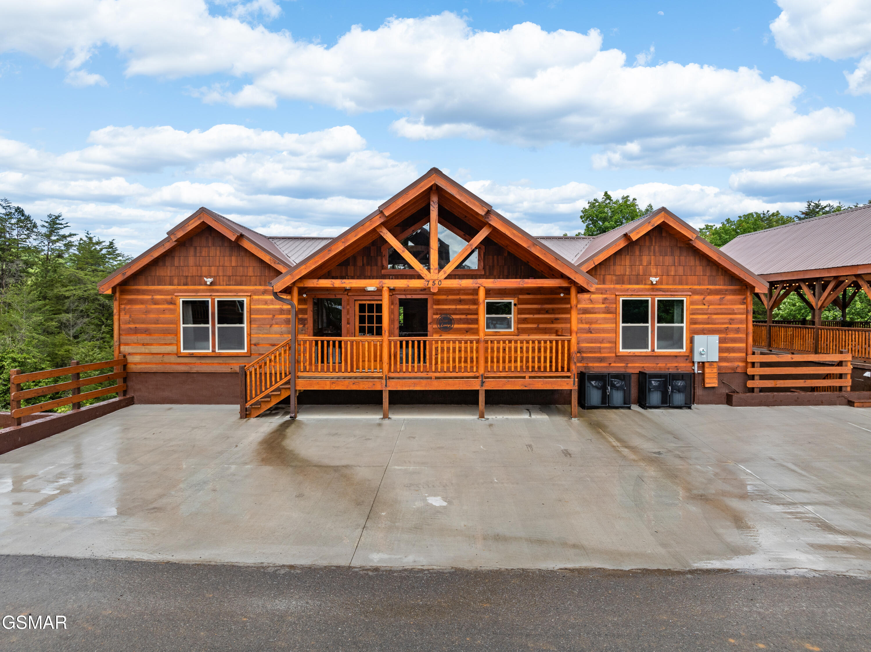 750 Bethlehem Way Sevierville TN 37876