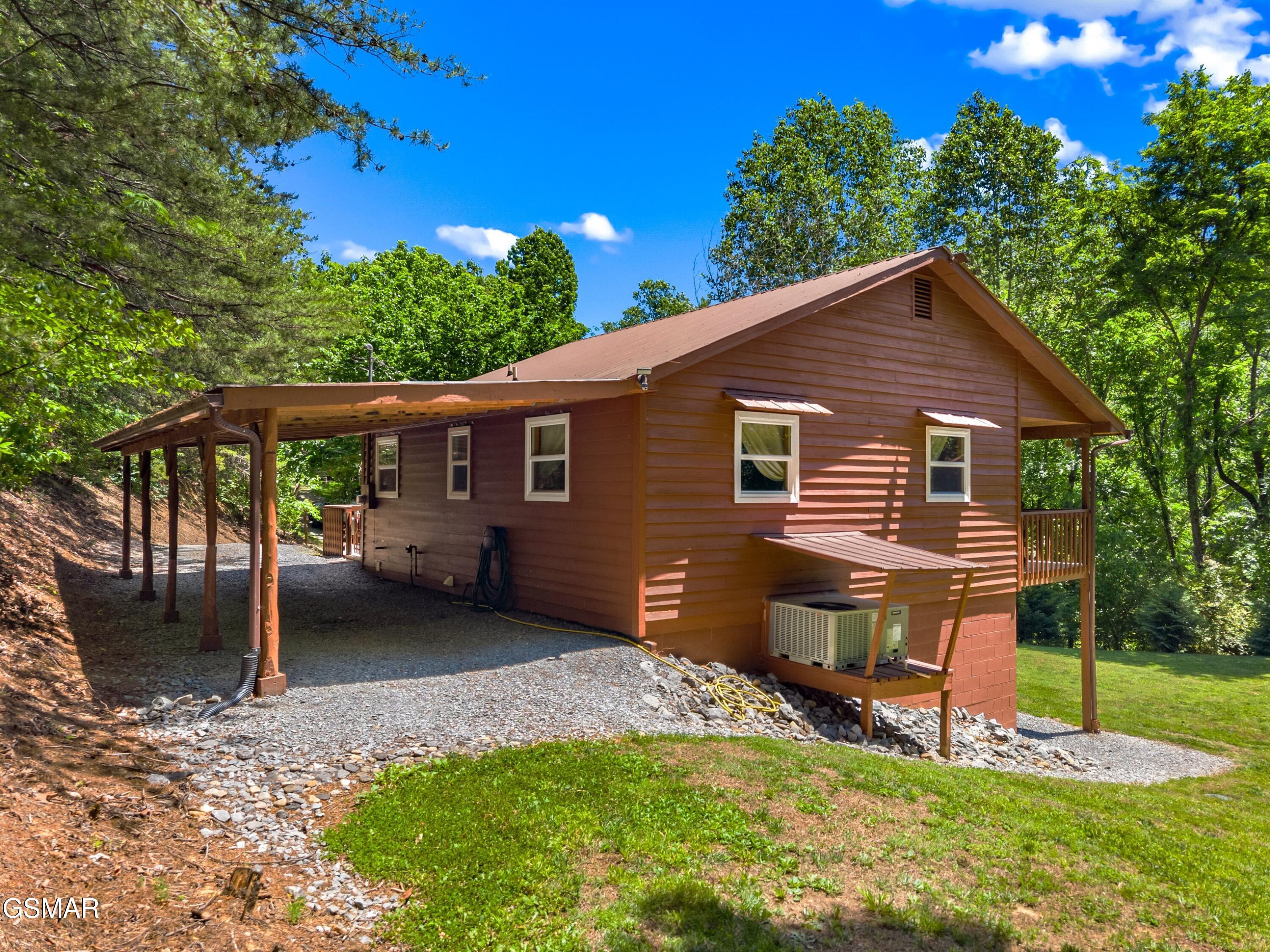 3009 Winding Way Cosby TN 37722