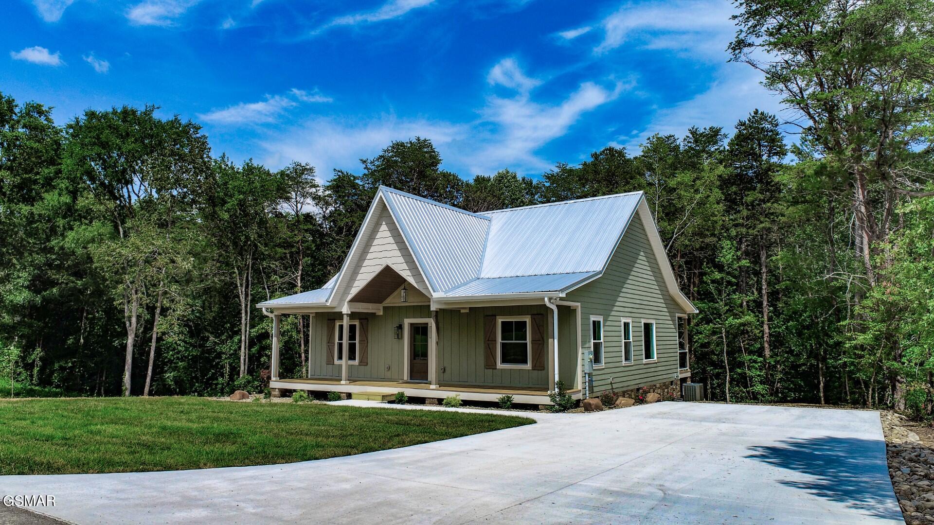 1056 Old Newport Highway Dandridge TN 37725