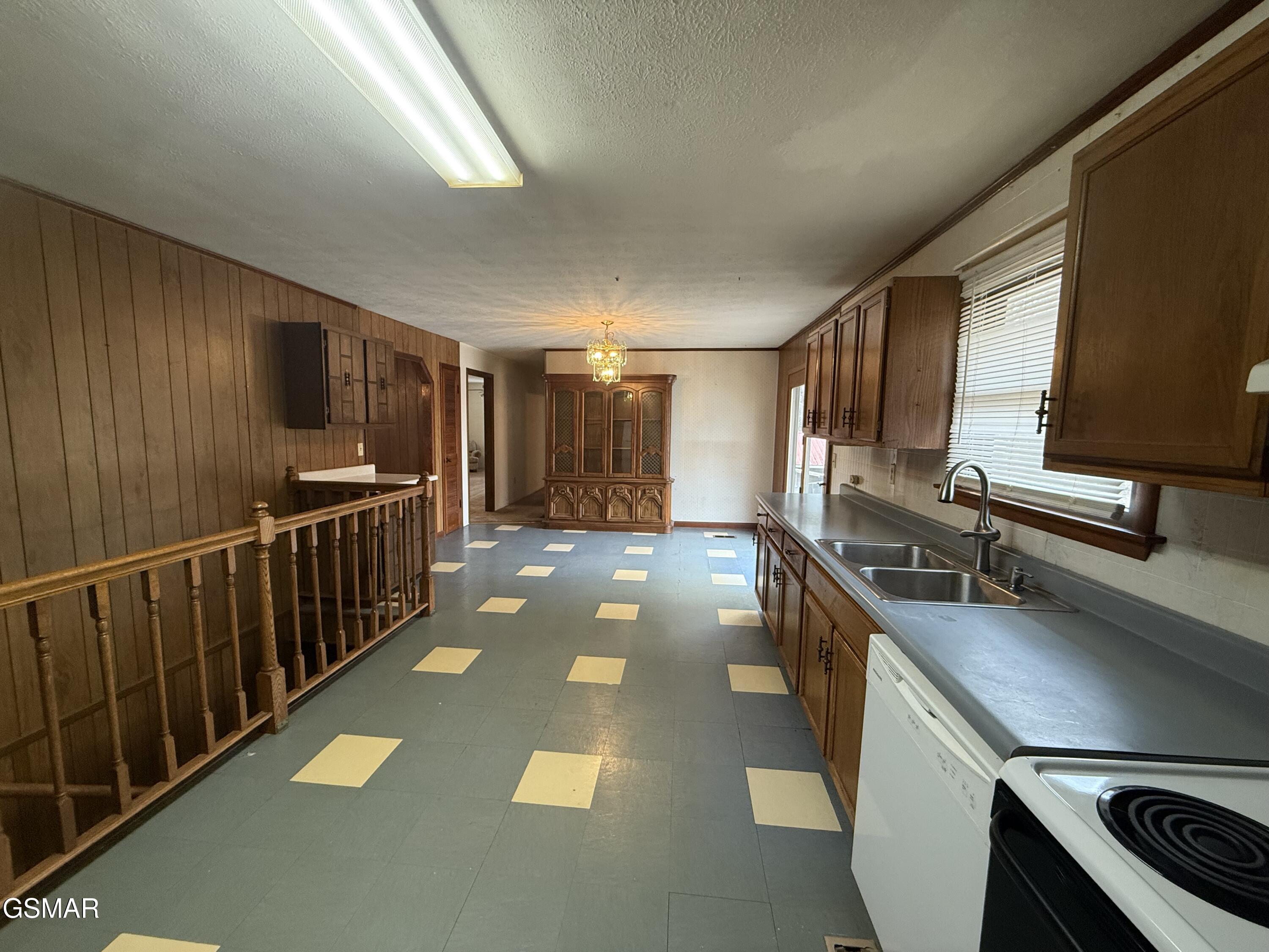 1342 Edwina-bridgeport Road Newport TN 37821