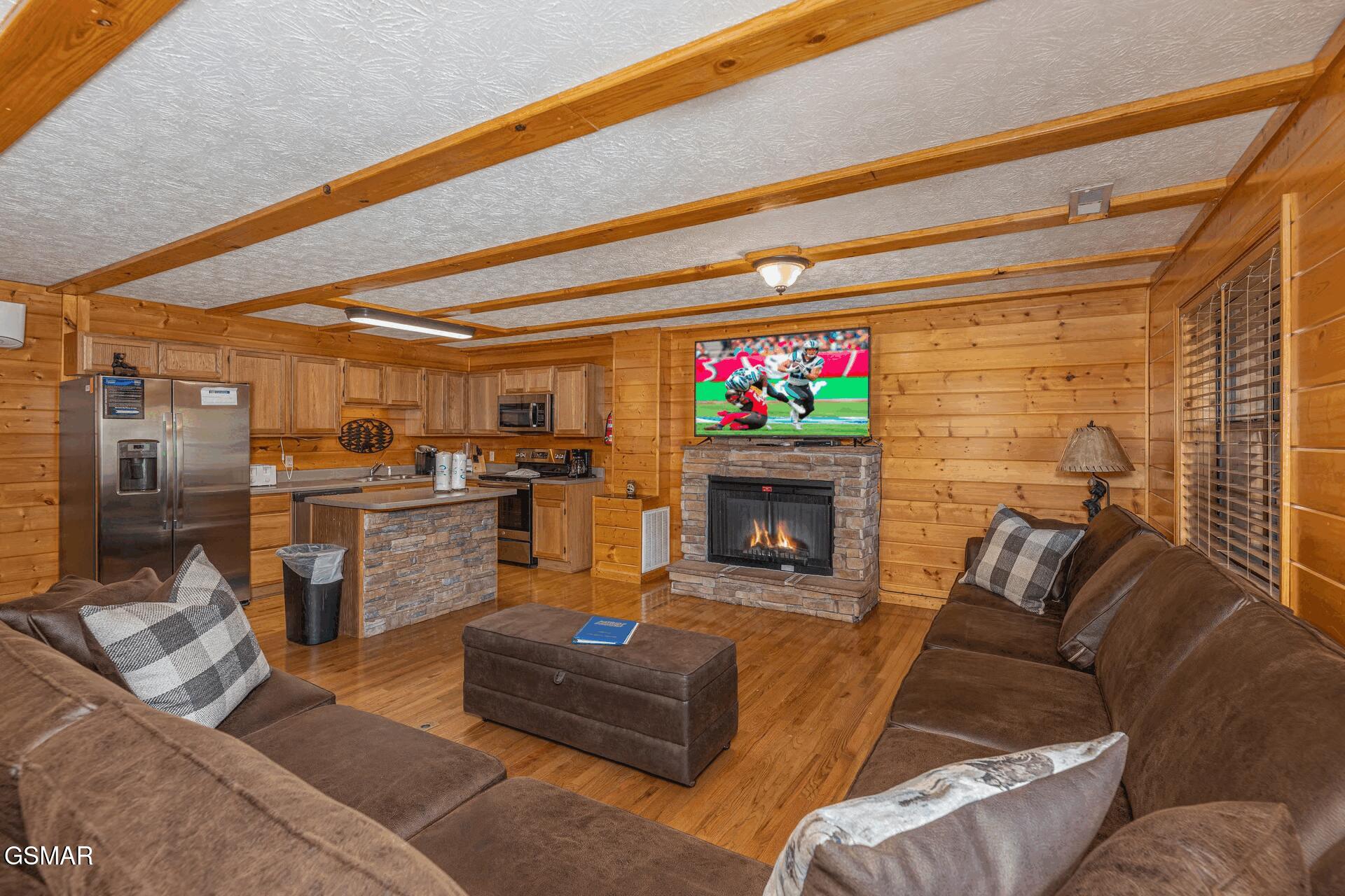 1504 Bears Den Way Sevierville TN 37862