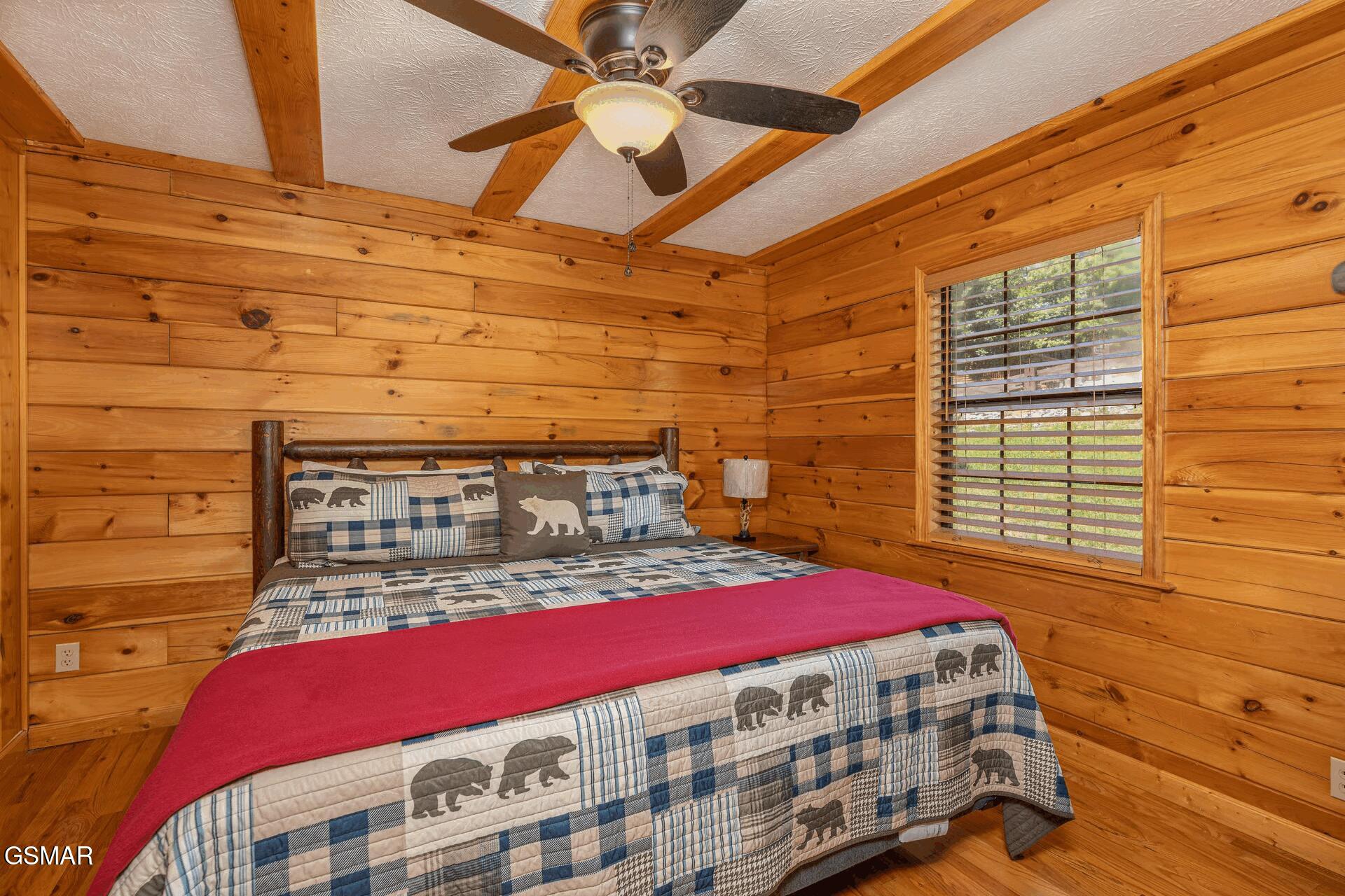 1504 Bears Den Way Sevierville TN 37862