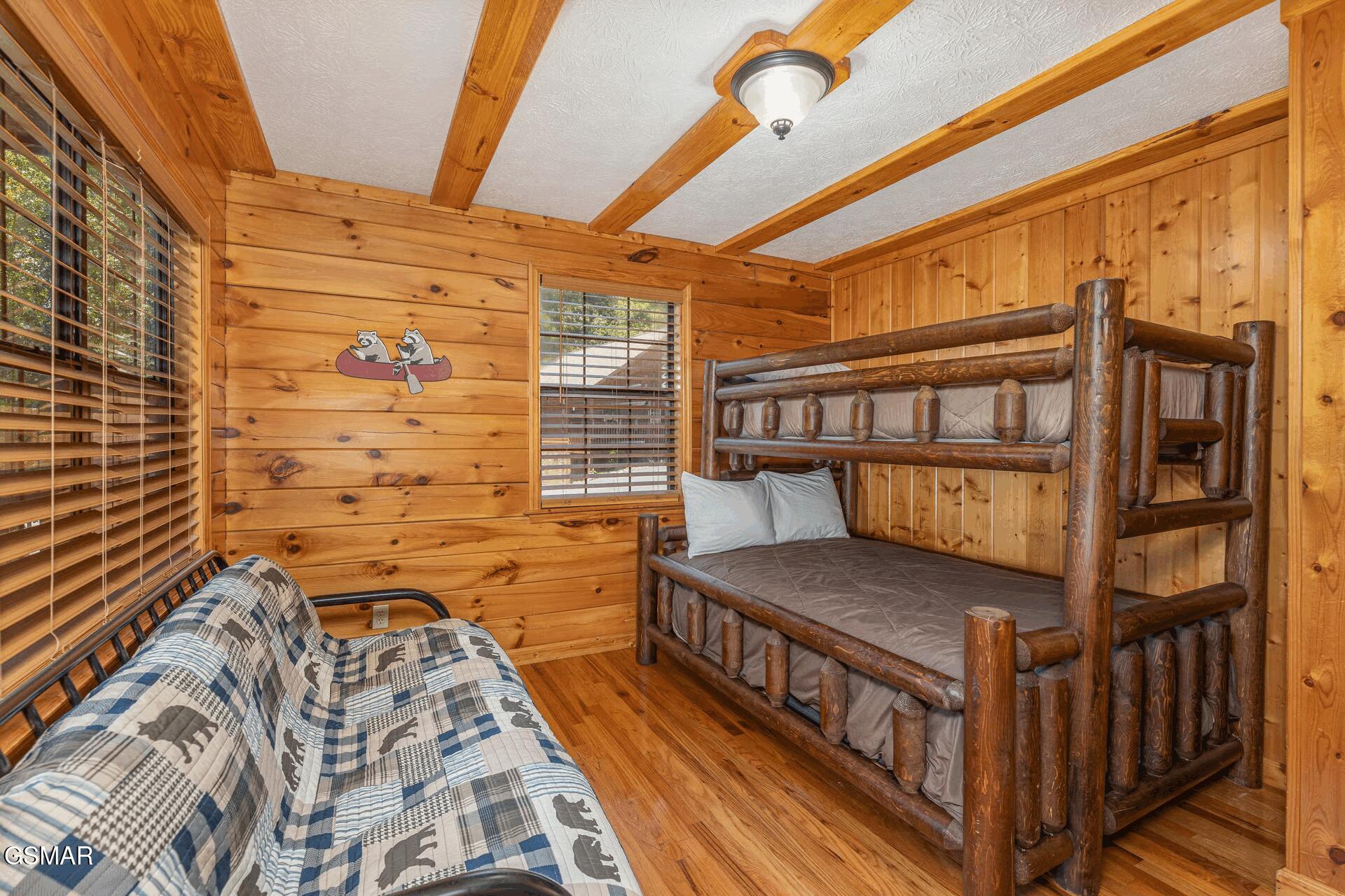 1504 Bears Den Way Sevierville TN 37862