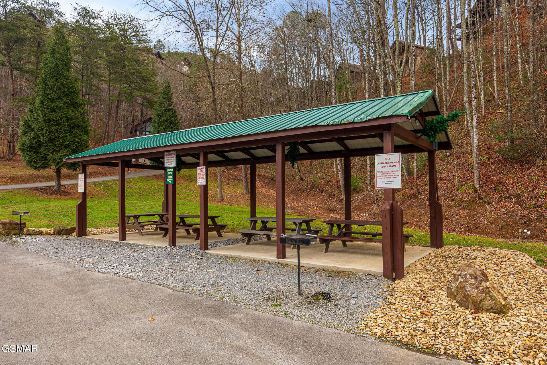 1504 Bears Den Way Sevierville TN 37862