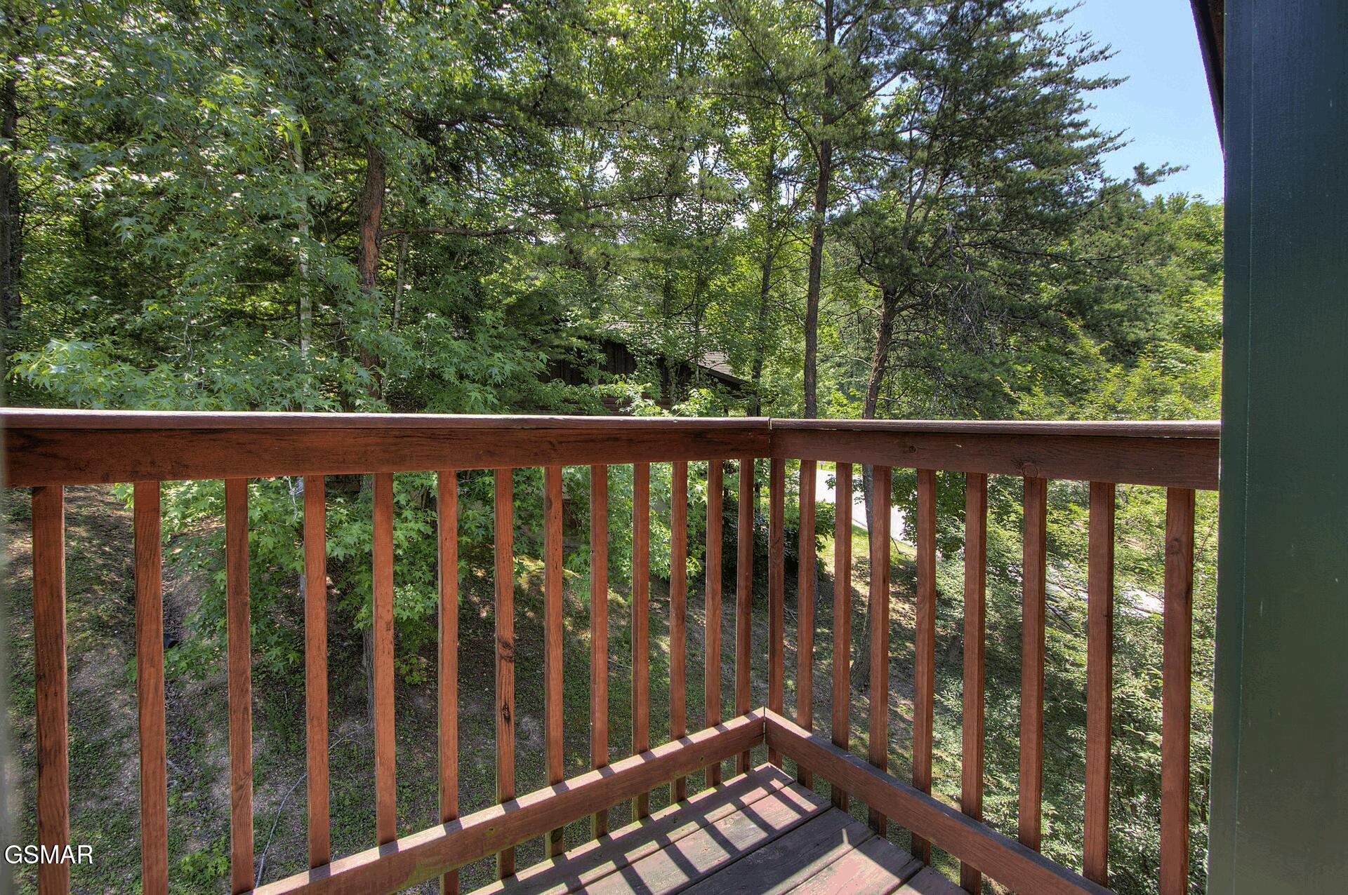 1504 Bears Den Way Sevierville TN 37862