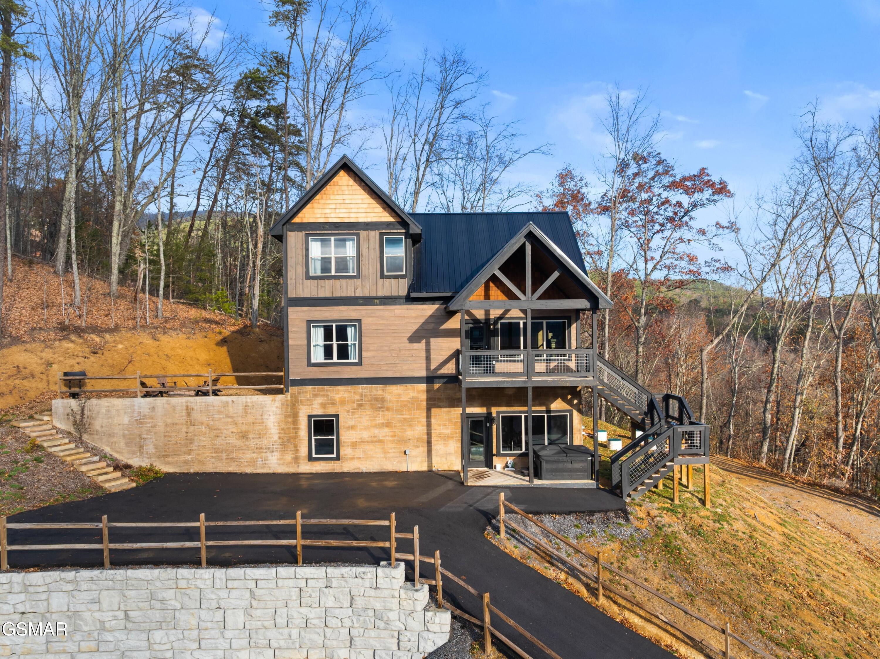 2232 Pinnacle Ridge Trail Sevierville TN 37876