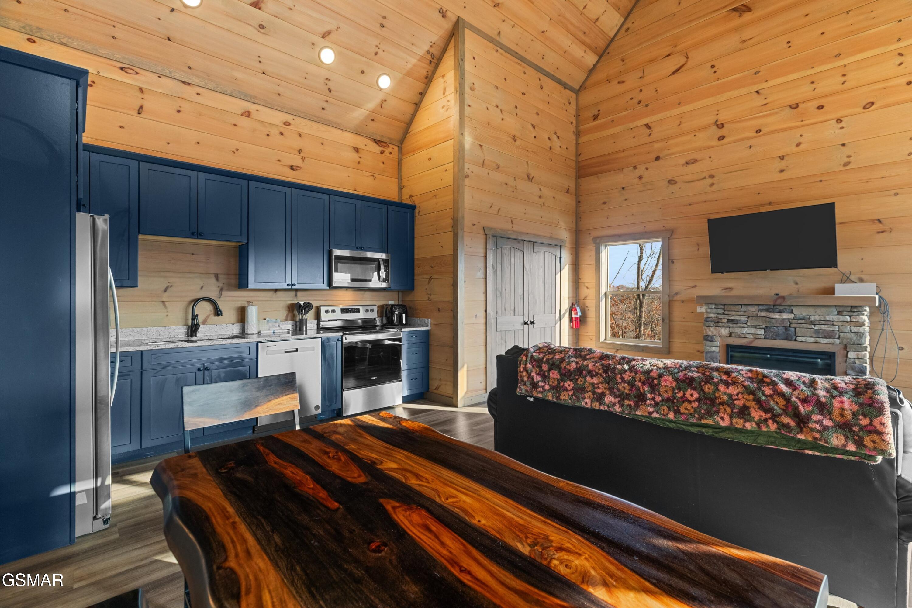 2232 Pinnacle Ridge Trail Sevierville TN 37876