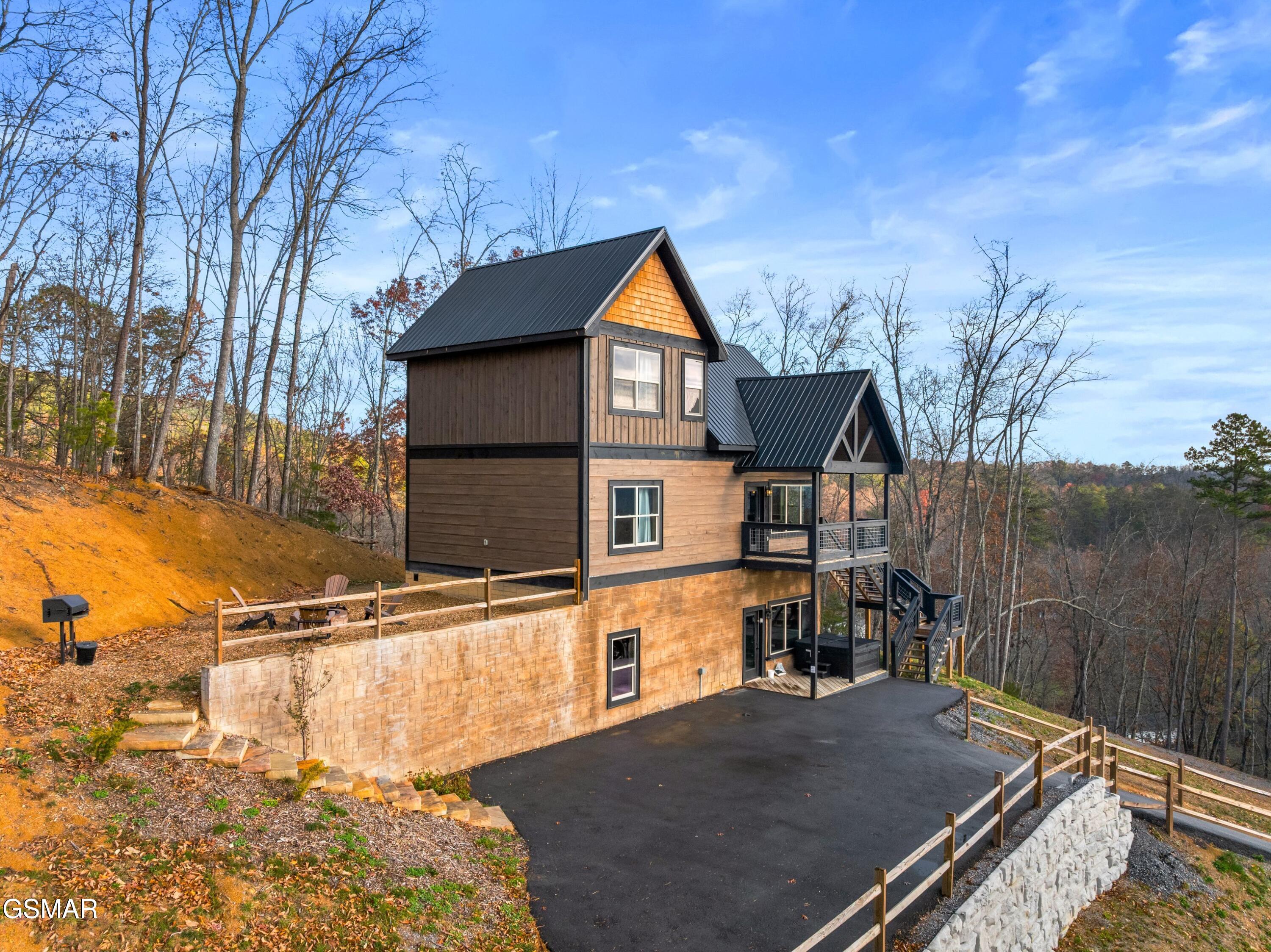 2232 Pinnacle Ridge Trail Sevierville TN 37876