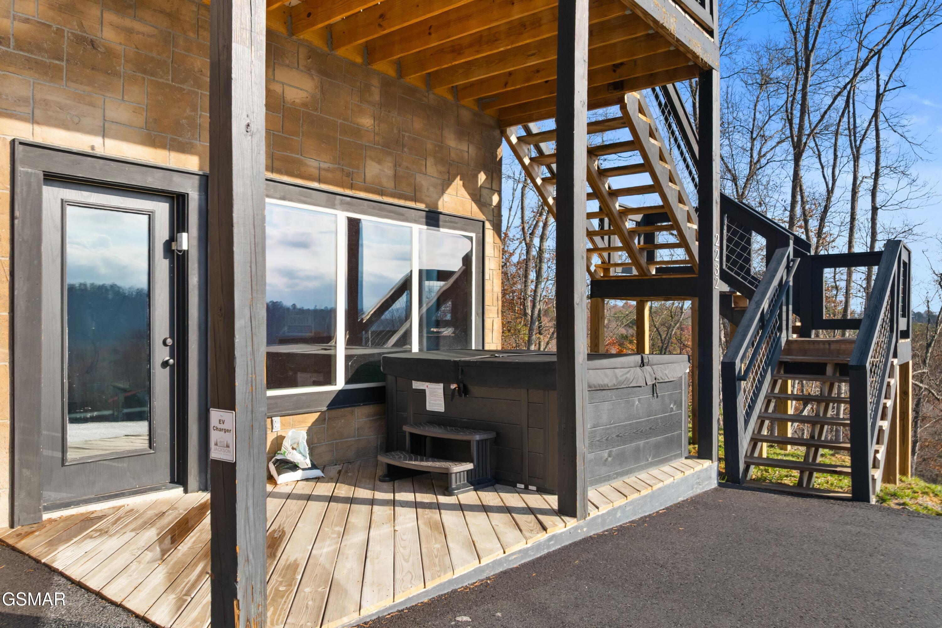 2232 Pinnacle Ridge Trail Sevierville TN 37876