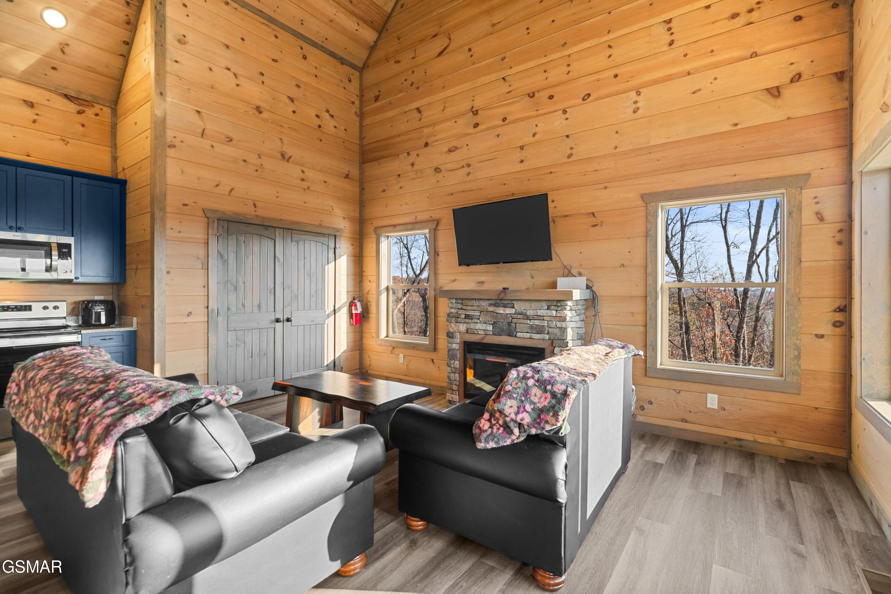 2232 Pinnacle Ridge Trail Sevierville TN 37876