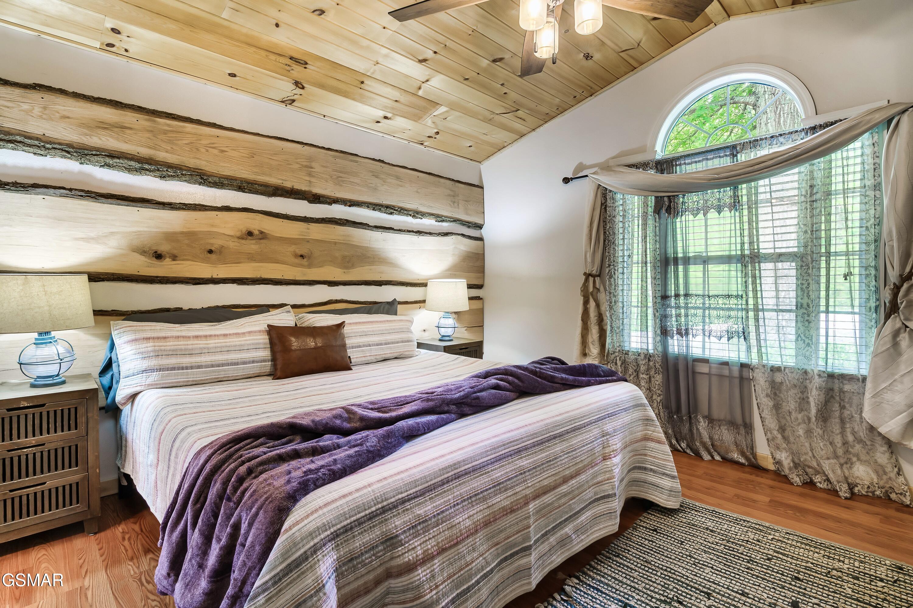 3230 Cove Creek Way Sevierville TN 37862