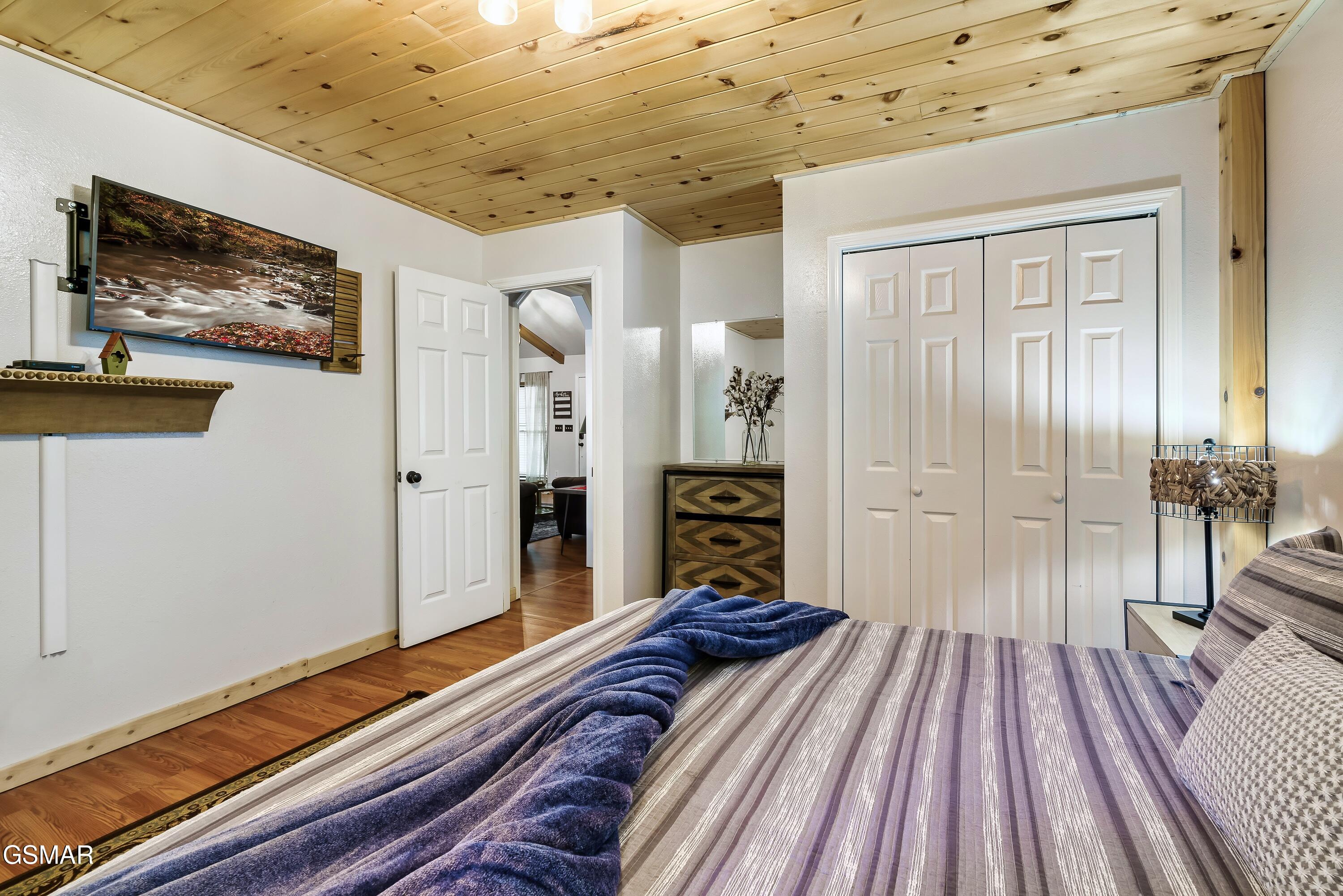 3230 Cove Creek Way Sevierville TN 37862