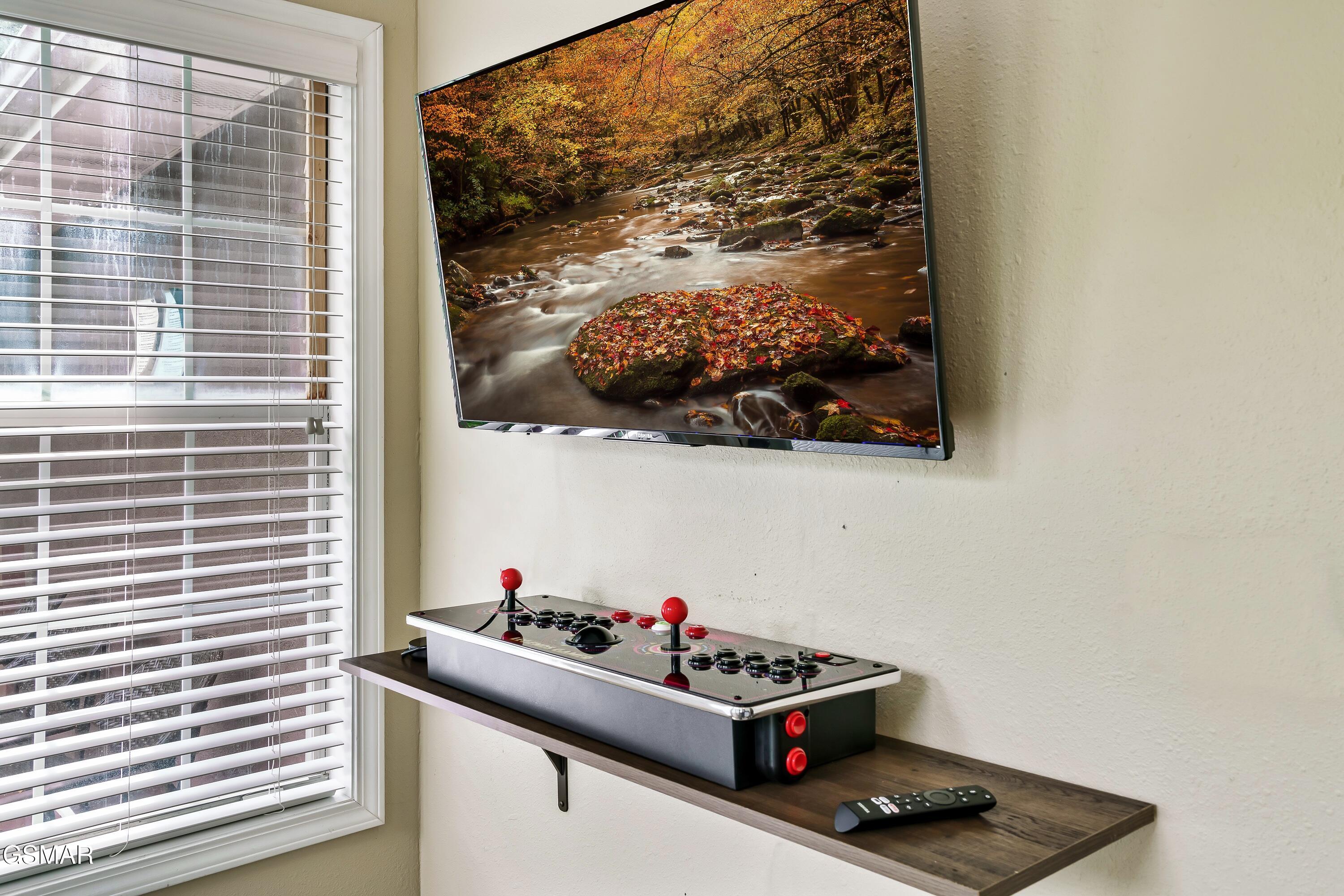 3230 Cove Creek Way Sevierville TN 37862