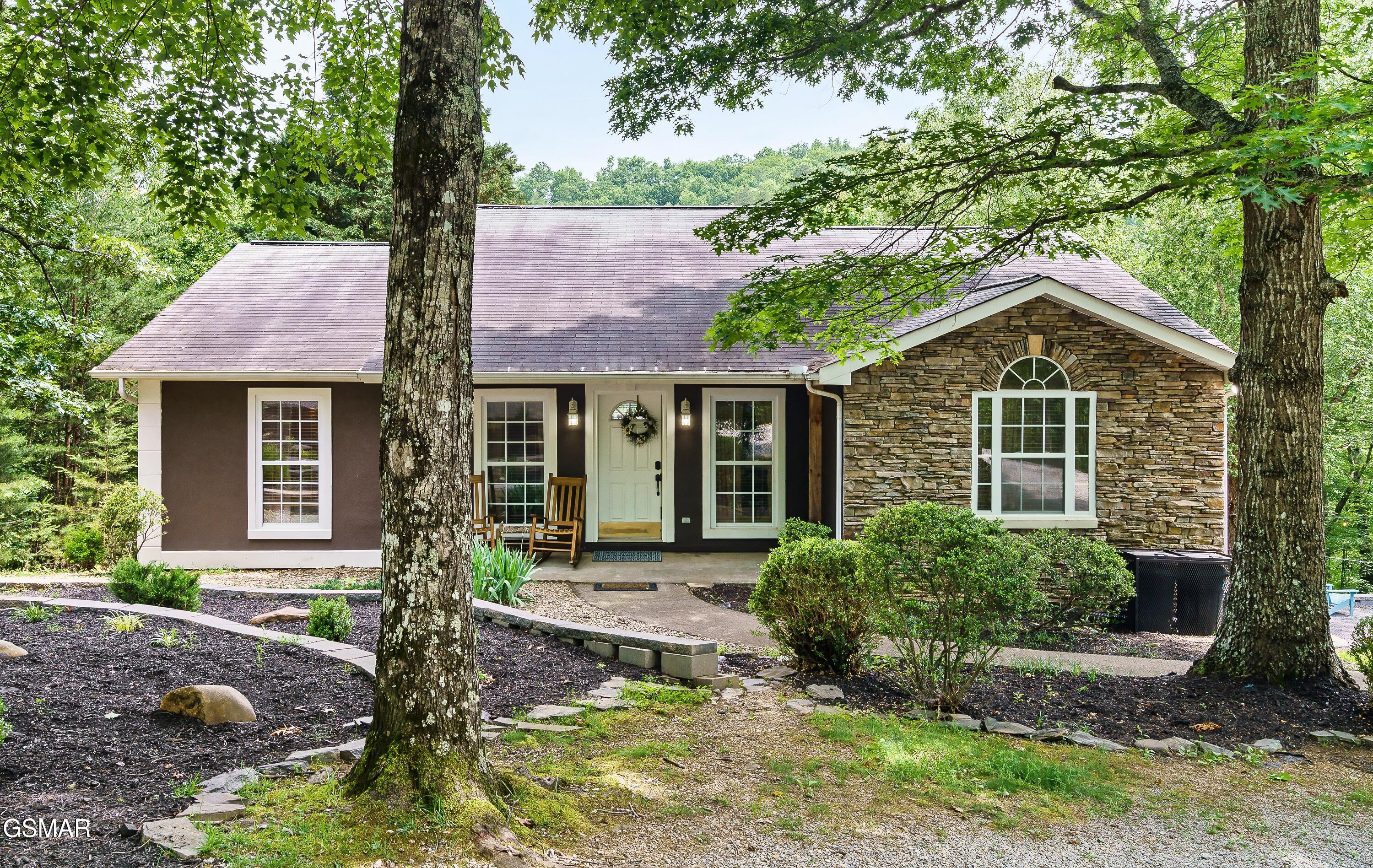 3230 Cove Creek Way Sevierville TN 37862