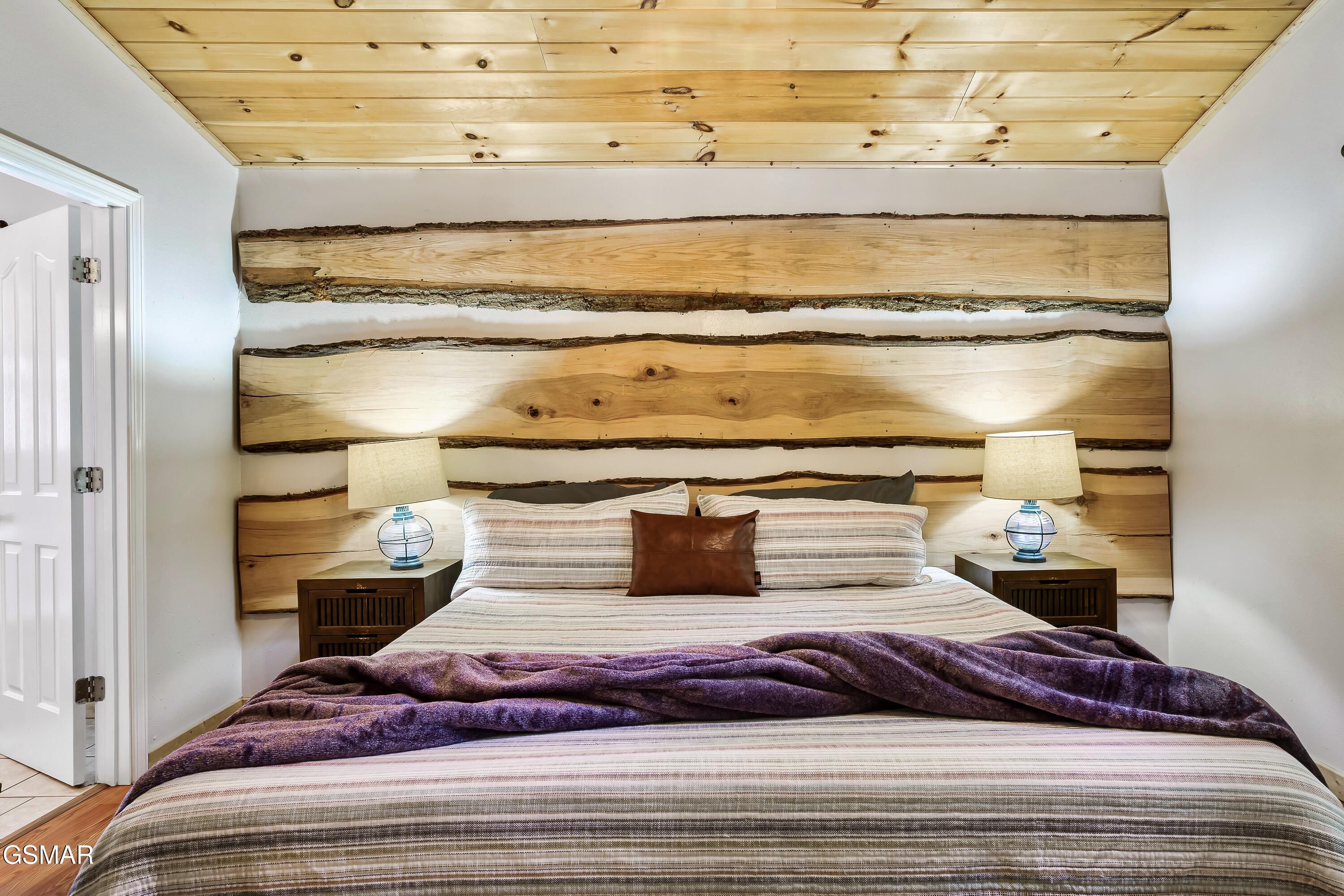 3230 Cove Creek Way Sevierville TN 37862