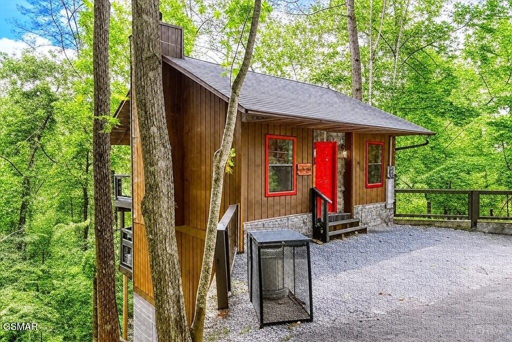 4256/4260 New Pioneer Trail Pigeon Forge TN 37863