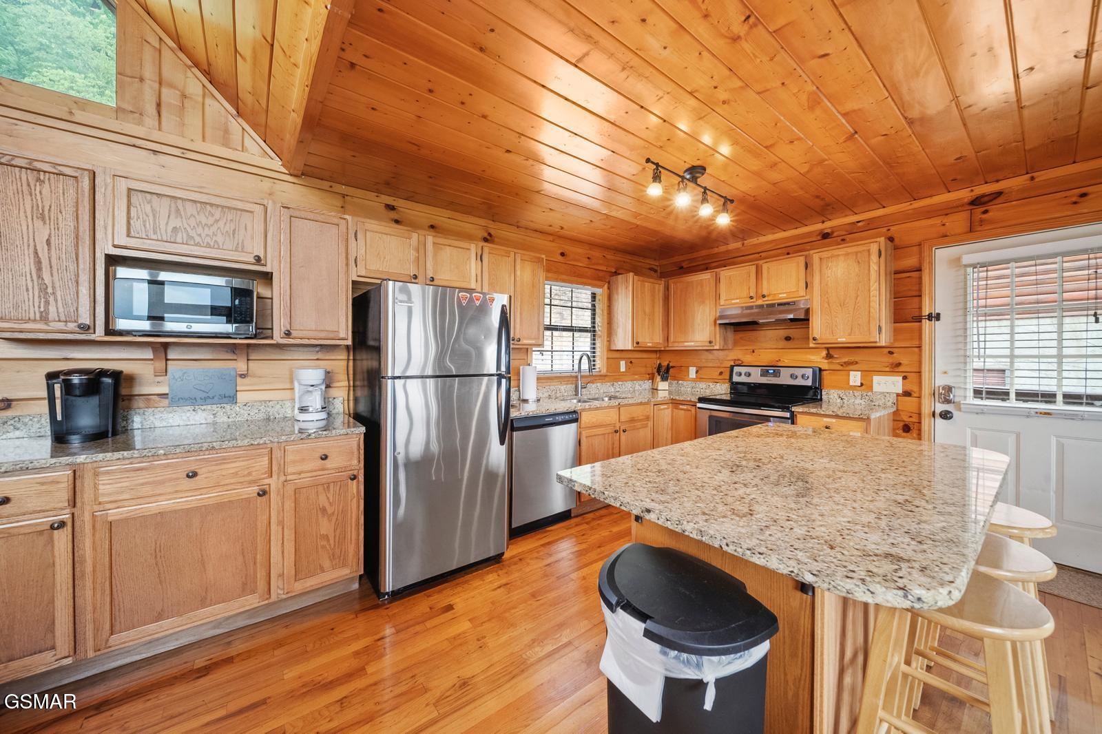 1644 Pinewood Way Sevierville TN 37862