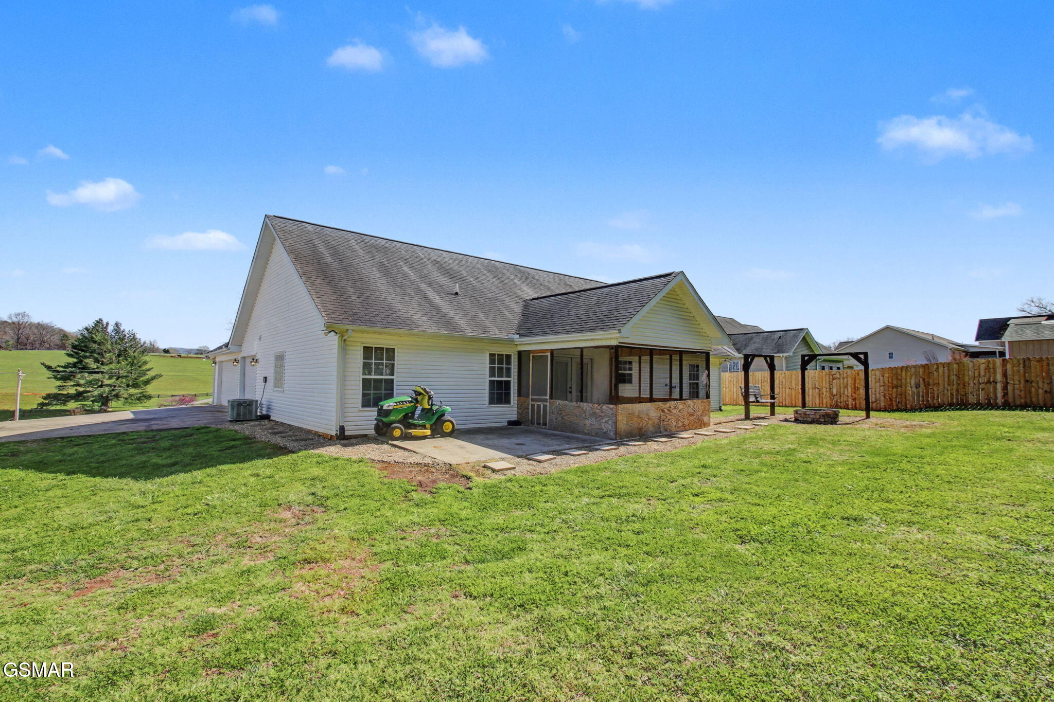 5119 N Wildwood Road Maryville TN 37804
