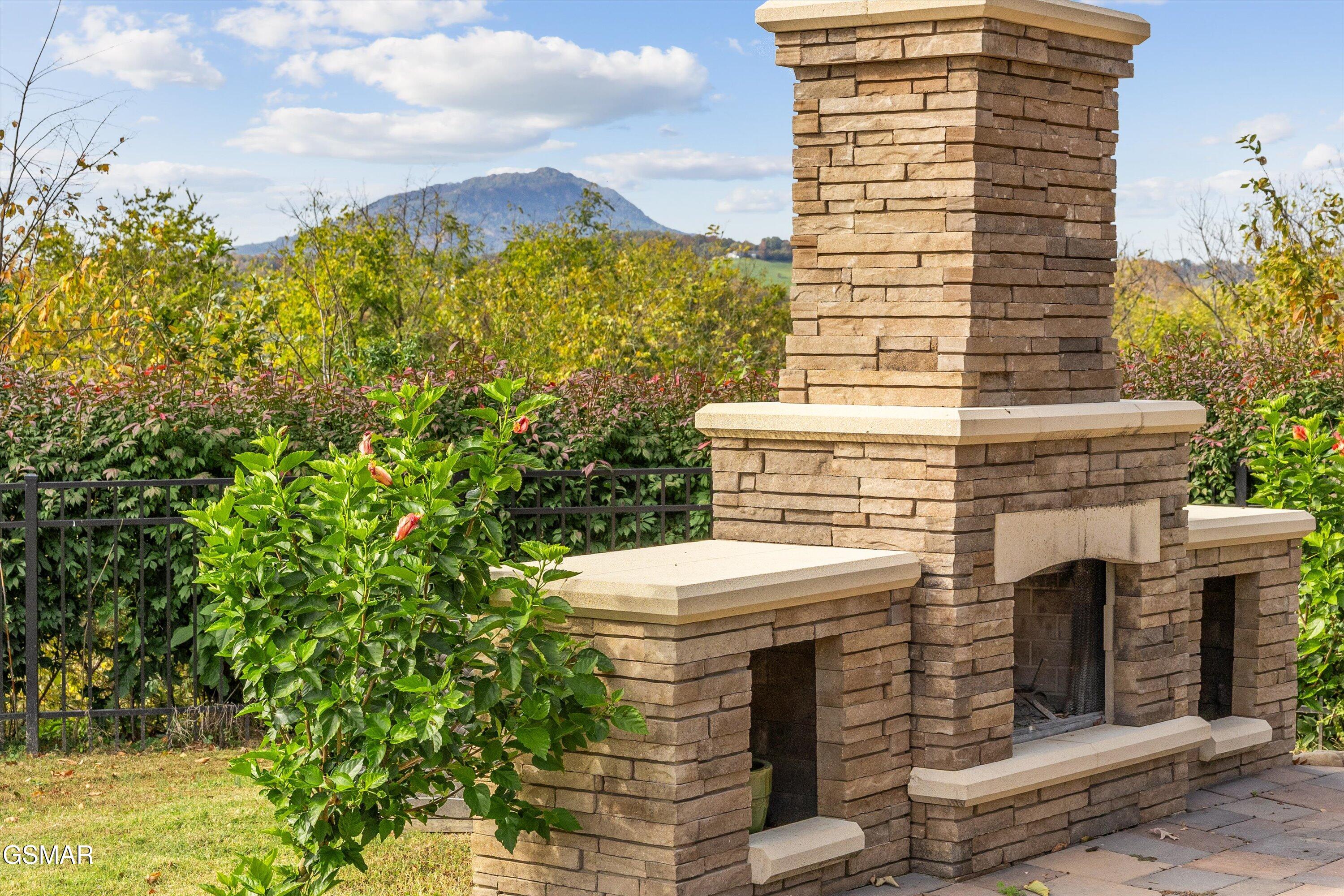 339 Riverdale Drive Sevierville TN 37862