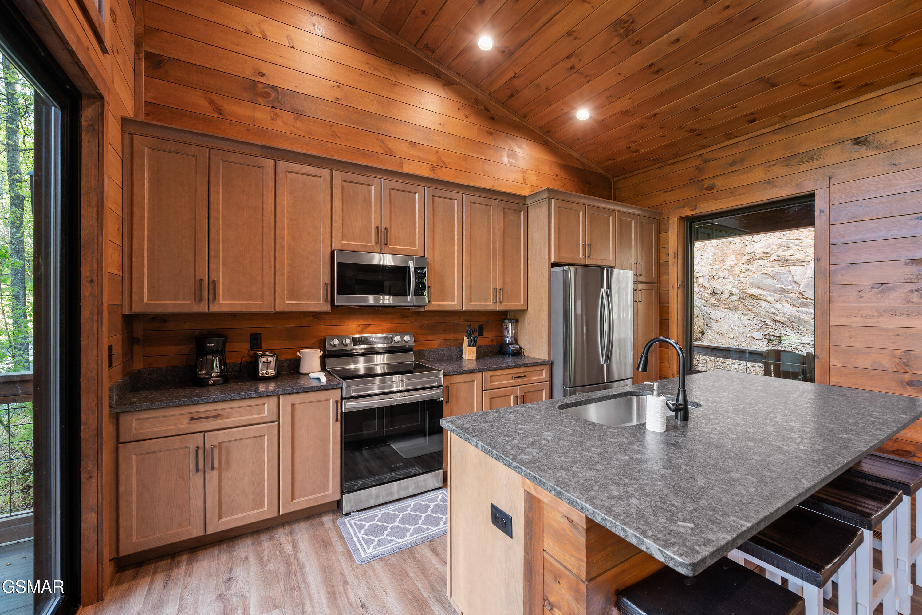 1613 Mitchell Farm Road Sevierville TN 37876