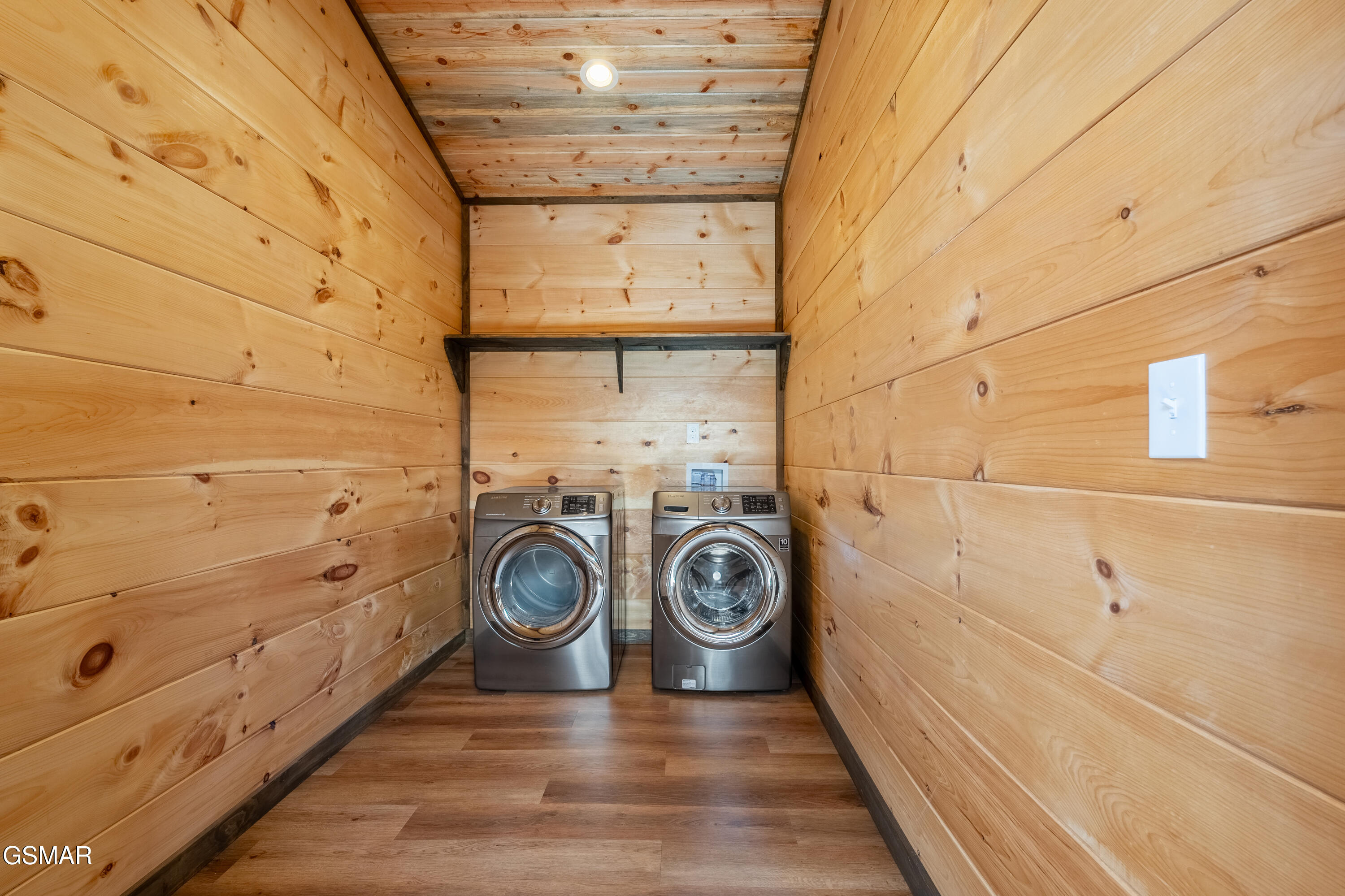 3265 Emerald Springs Loop Sevierville TN 37862