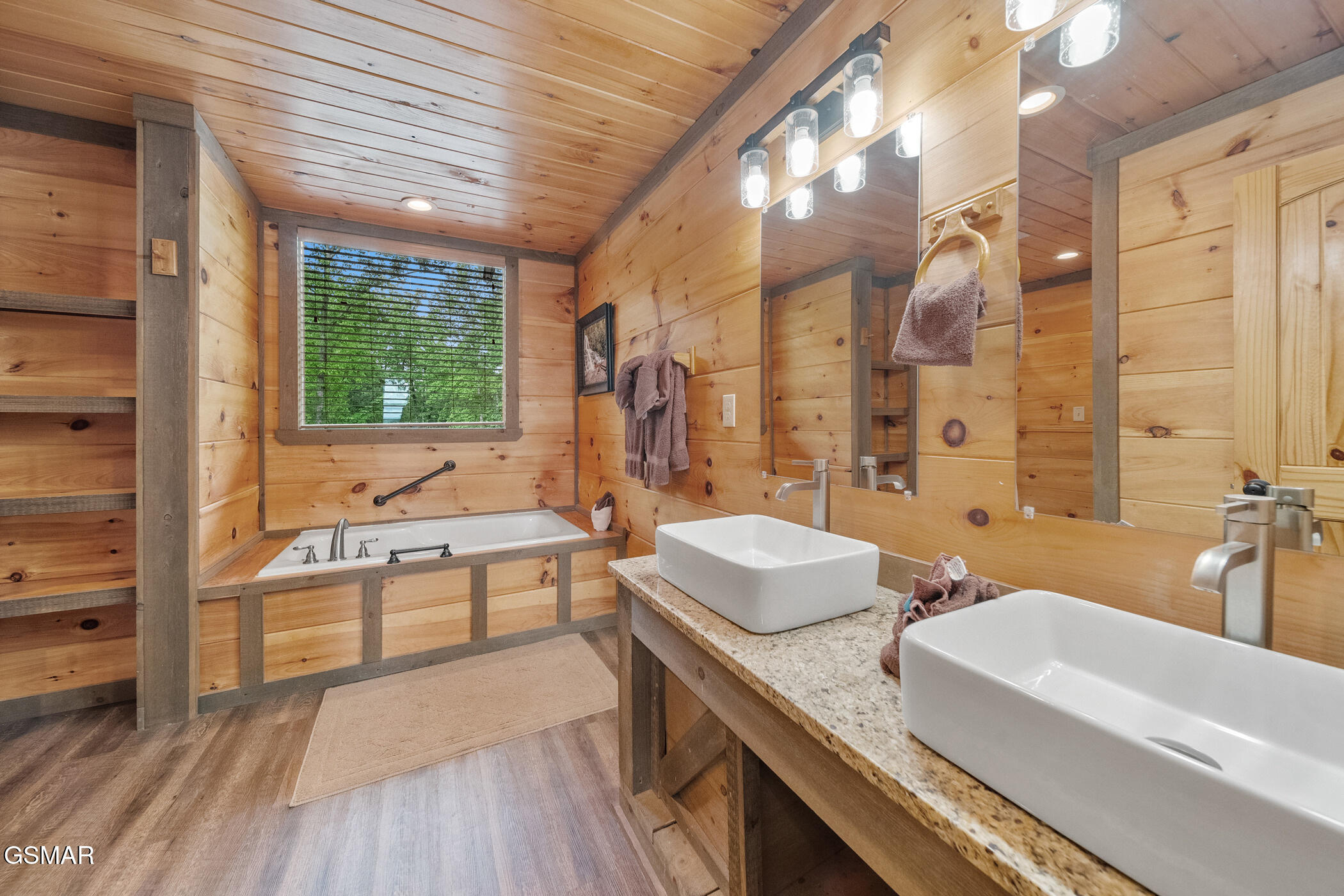 2631 Sawmill Branch Drive Sevierville TN 37862
