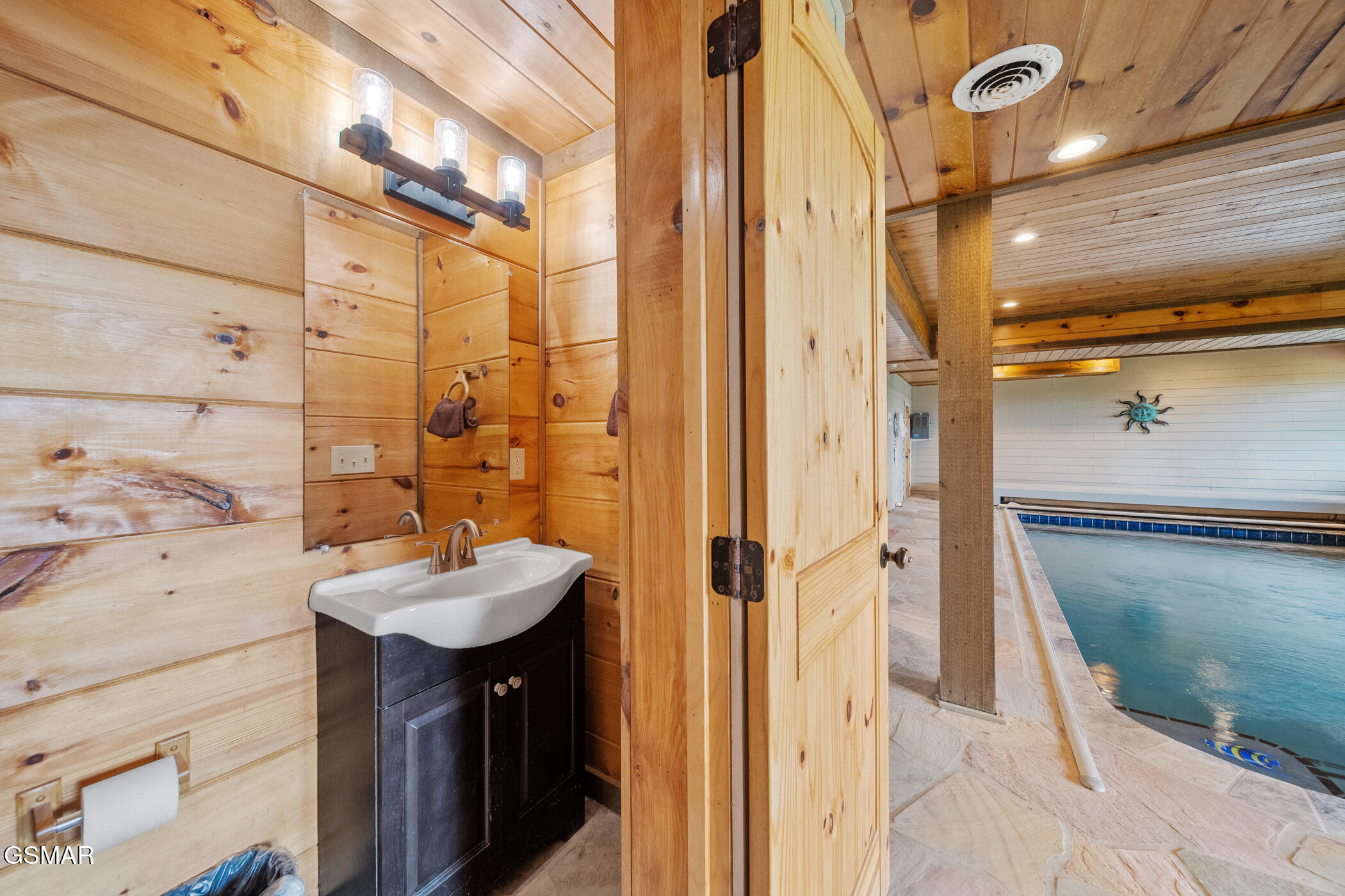 2631 Sawmill Branch Drive Sevierville TN 37862