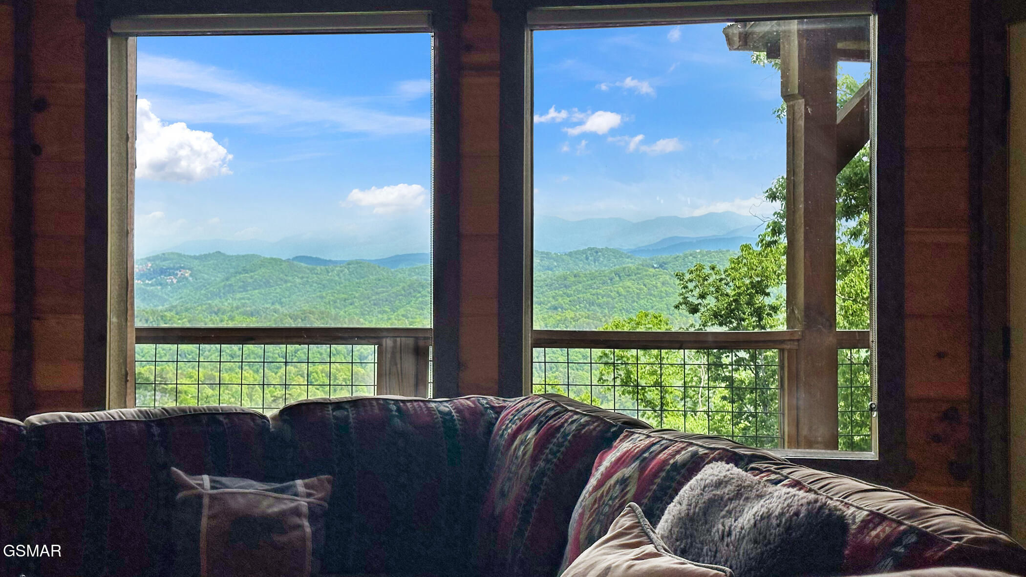 2631 Sawmill Branch Drive Sevierville TN 37862