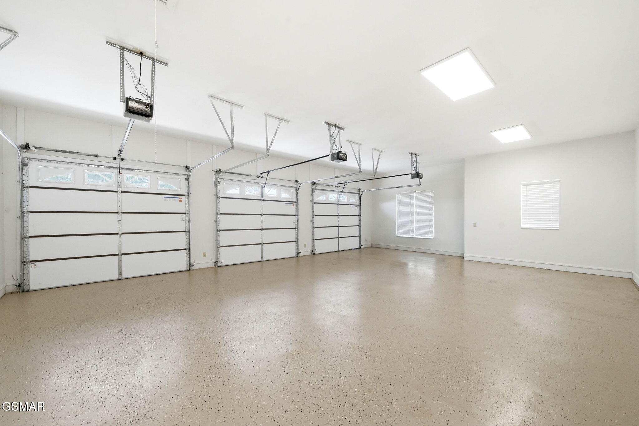 1005 Enchanted Drive Dandridge TN 37725