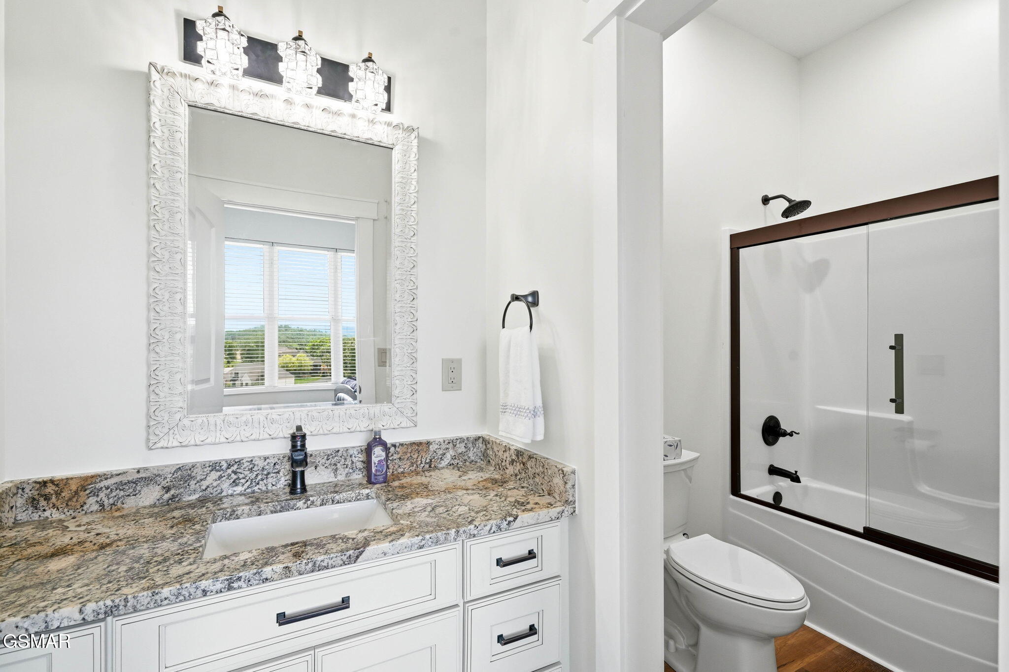 1005 Enchanted Drive Dandridge TN 37725