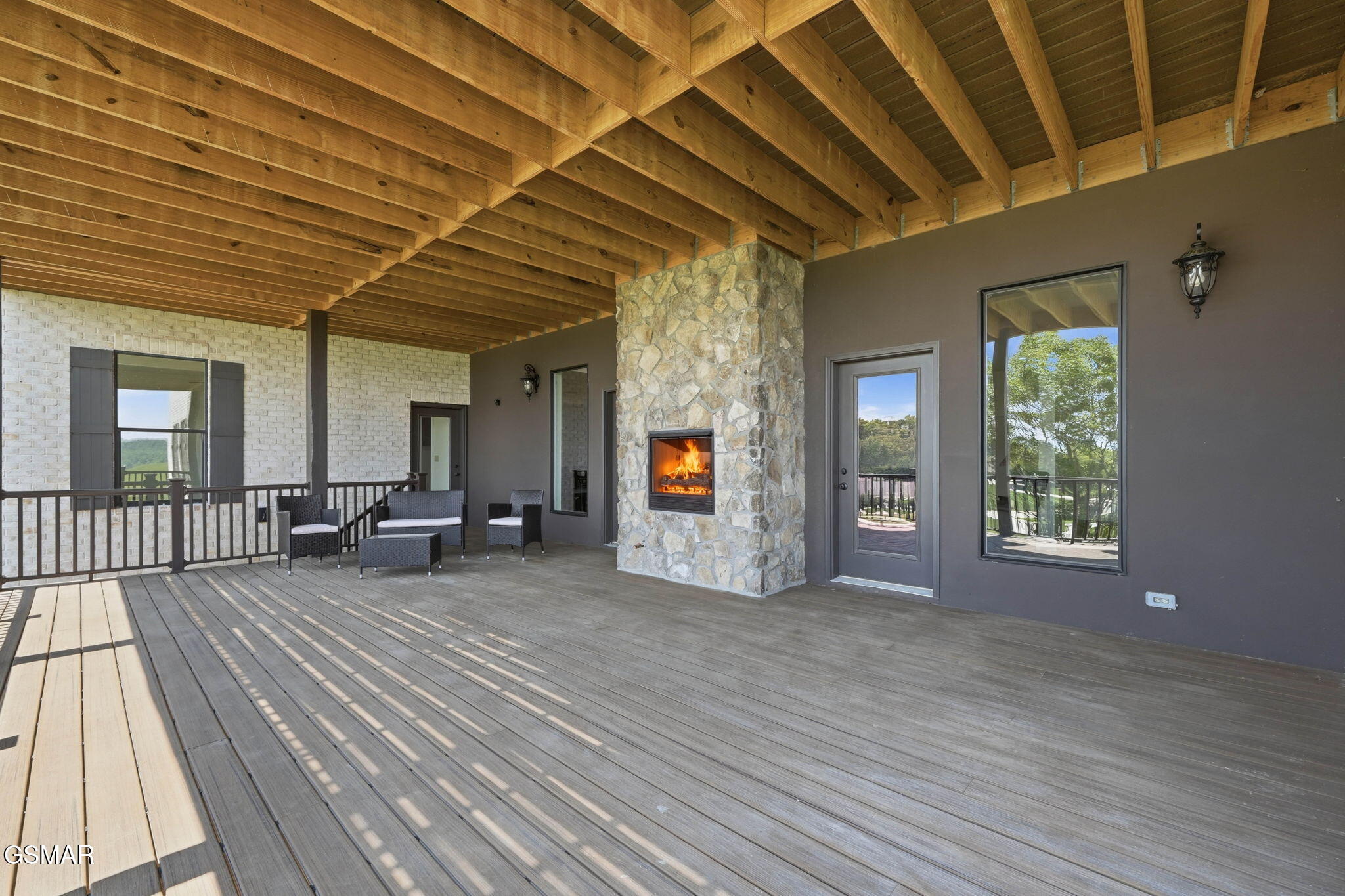 1005 Enchanted Drive Dandridge TN 37725