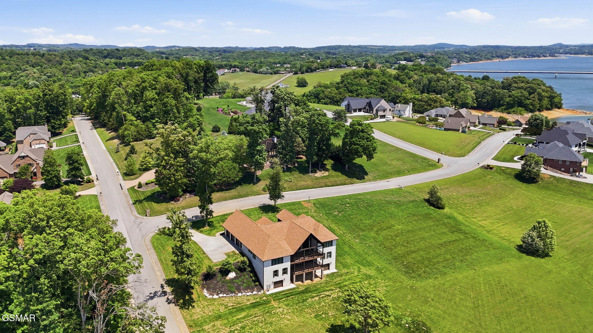 1005 Enchanted Drive Dandridge TN 37725