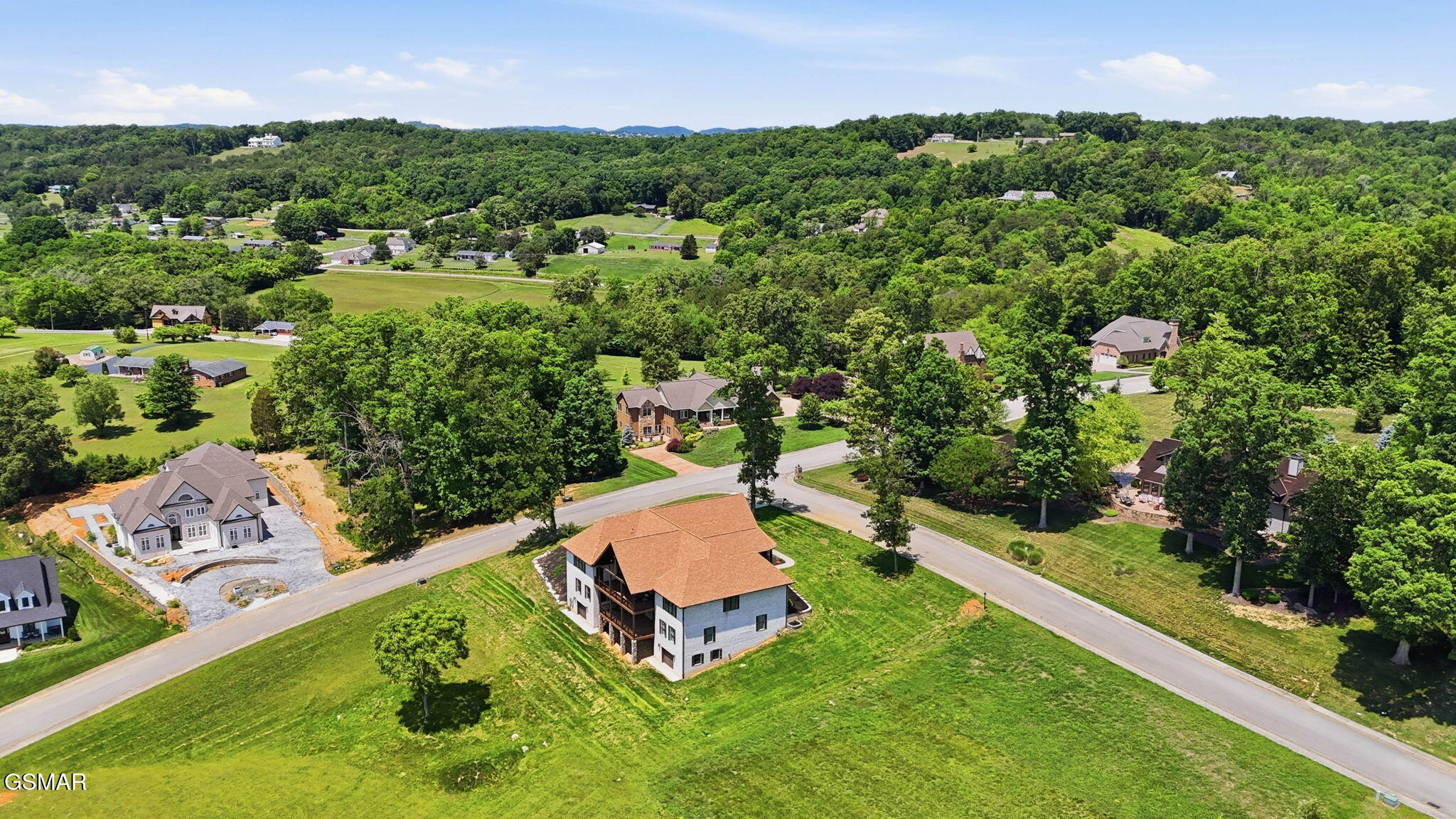 1005 Enchanted Drive Dandridge TN 37725
