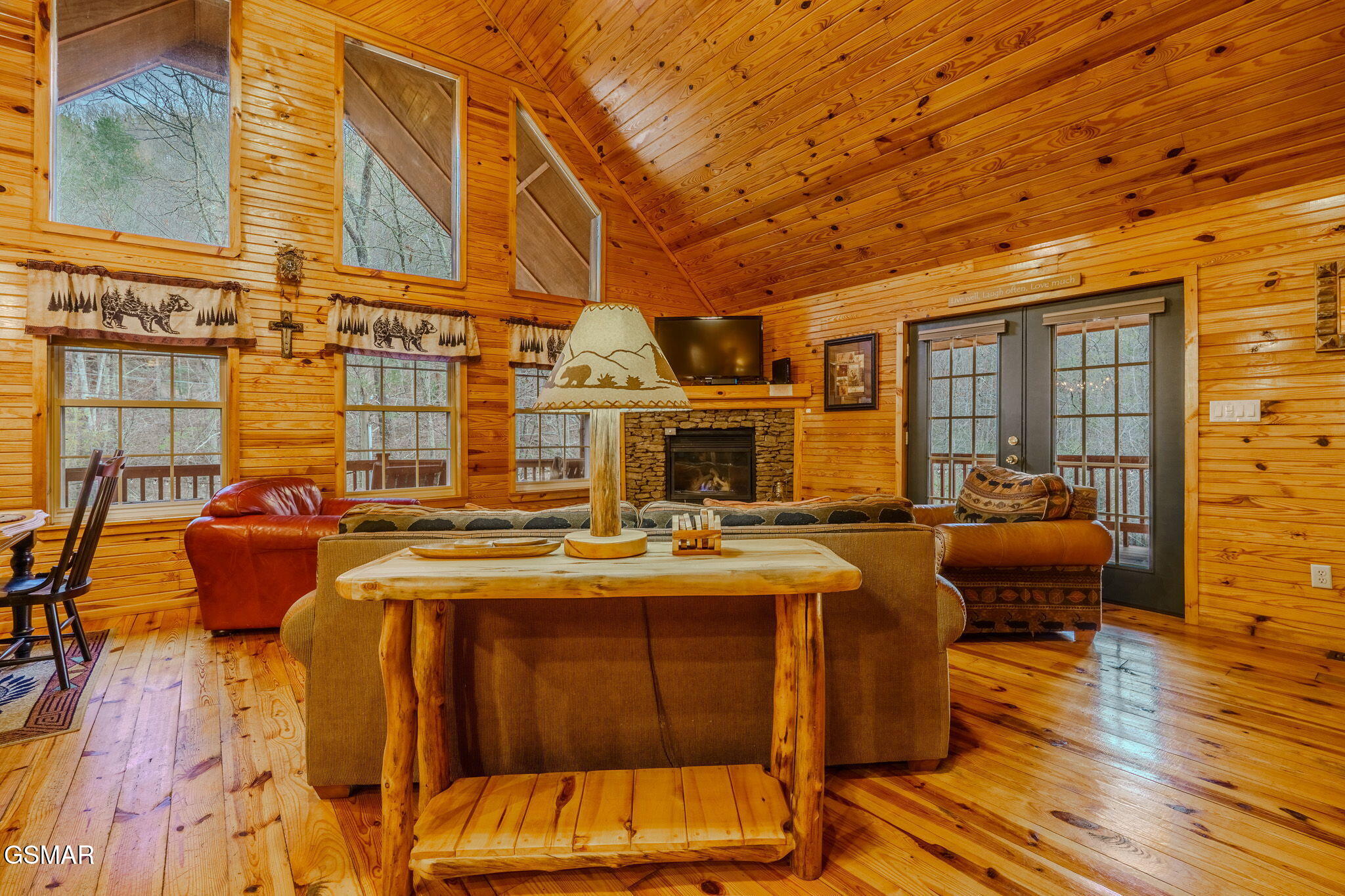 4040 Hickory Hollow Way Sevierville TN 37862