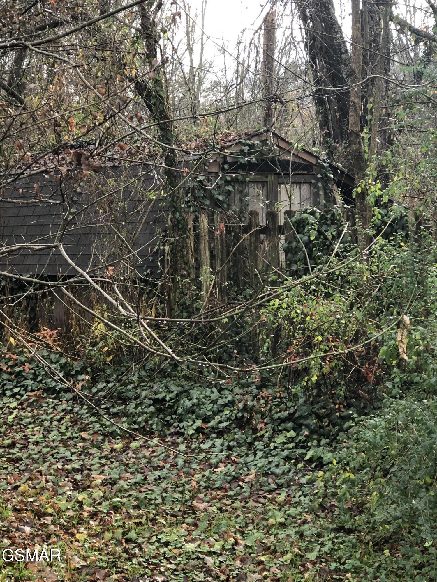 1800 Frankie Lane Sevierville TN 37876