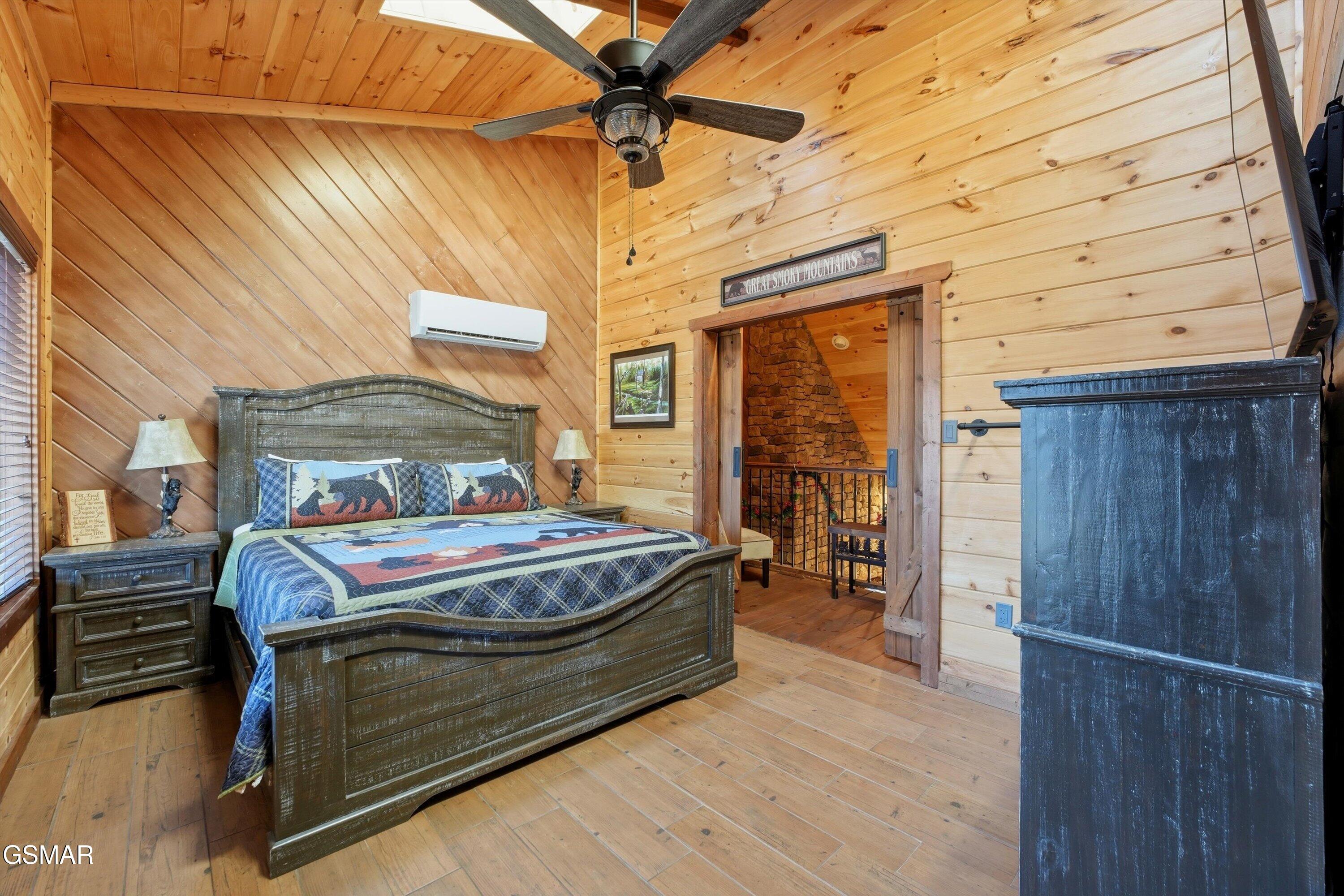 860 Pine Top Lane Gatlinburg TN 37738