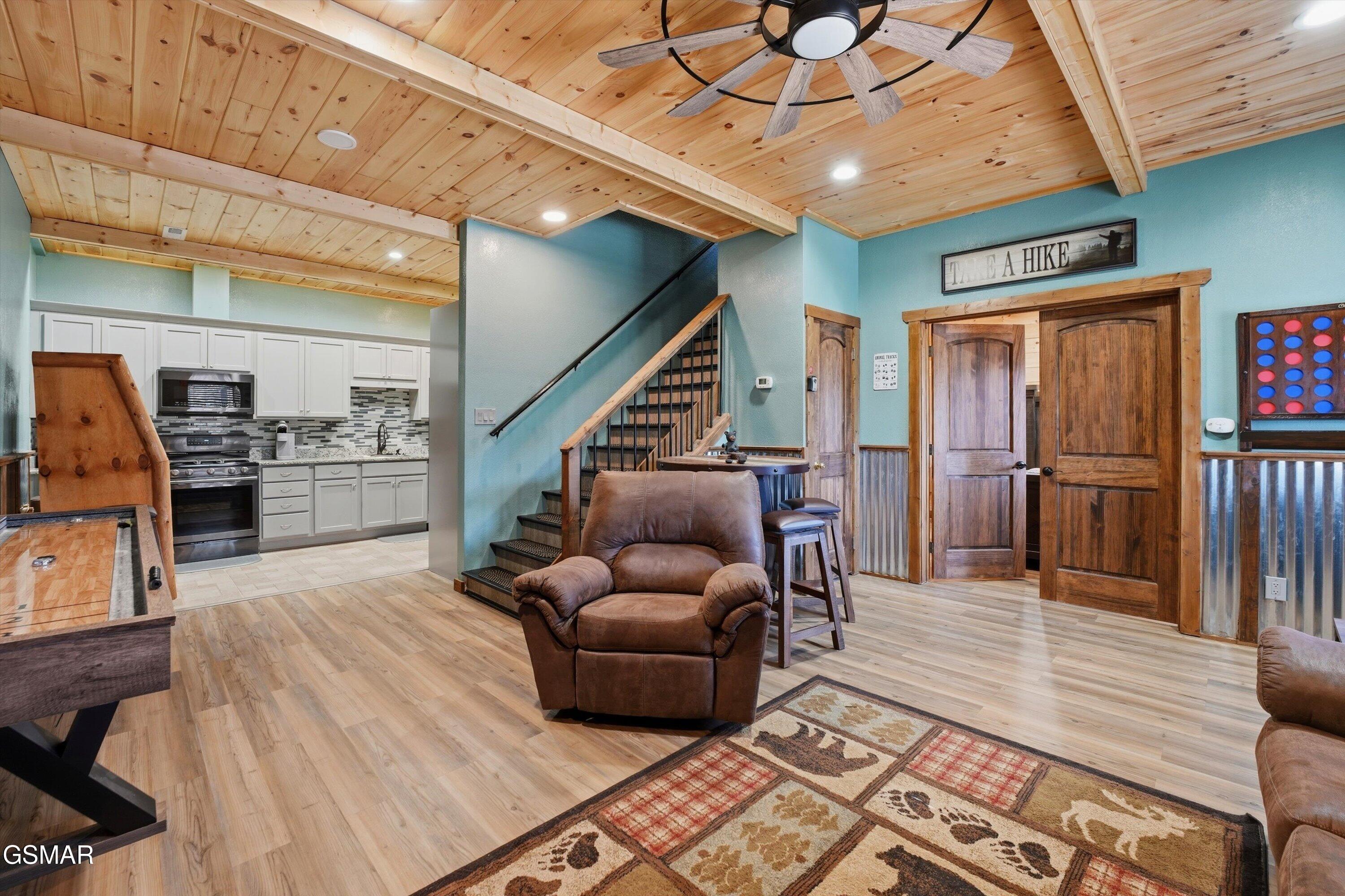 860 Pine Top Lane Gatlinburg TN 37738
