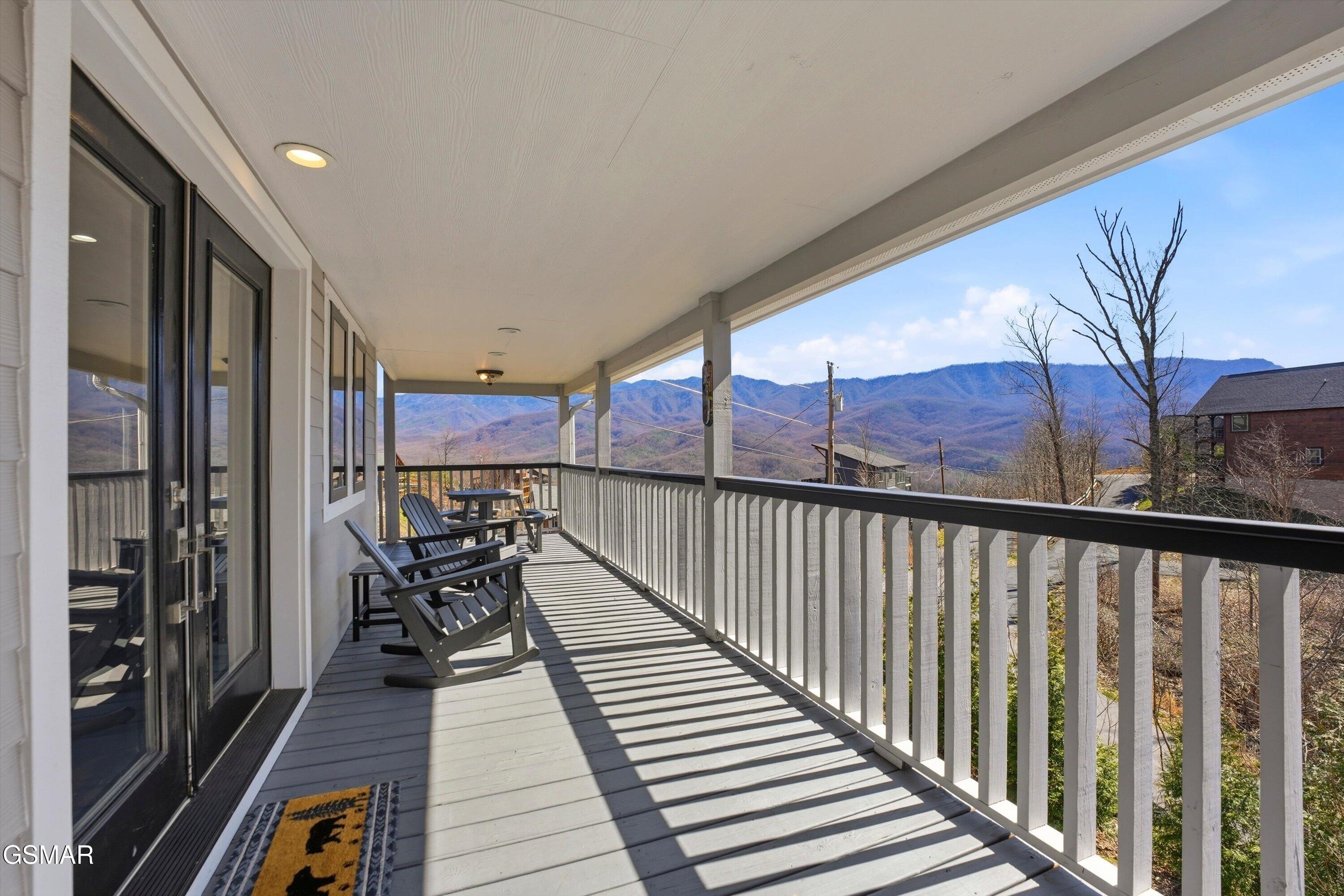 860 Pine Top Lane Gatlinburg TN 37738