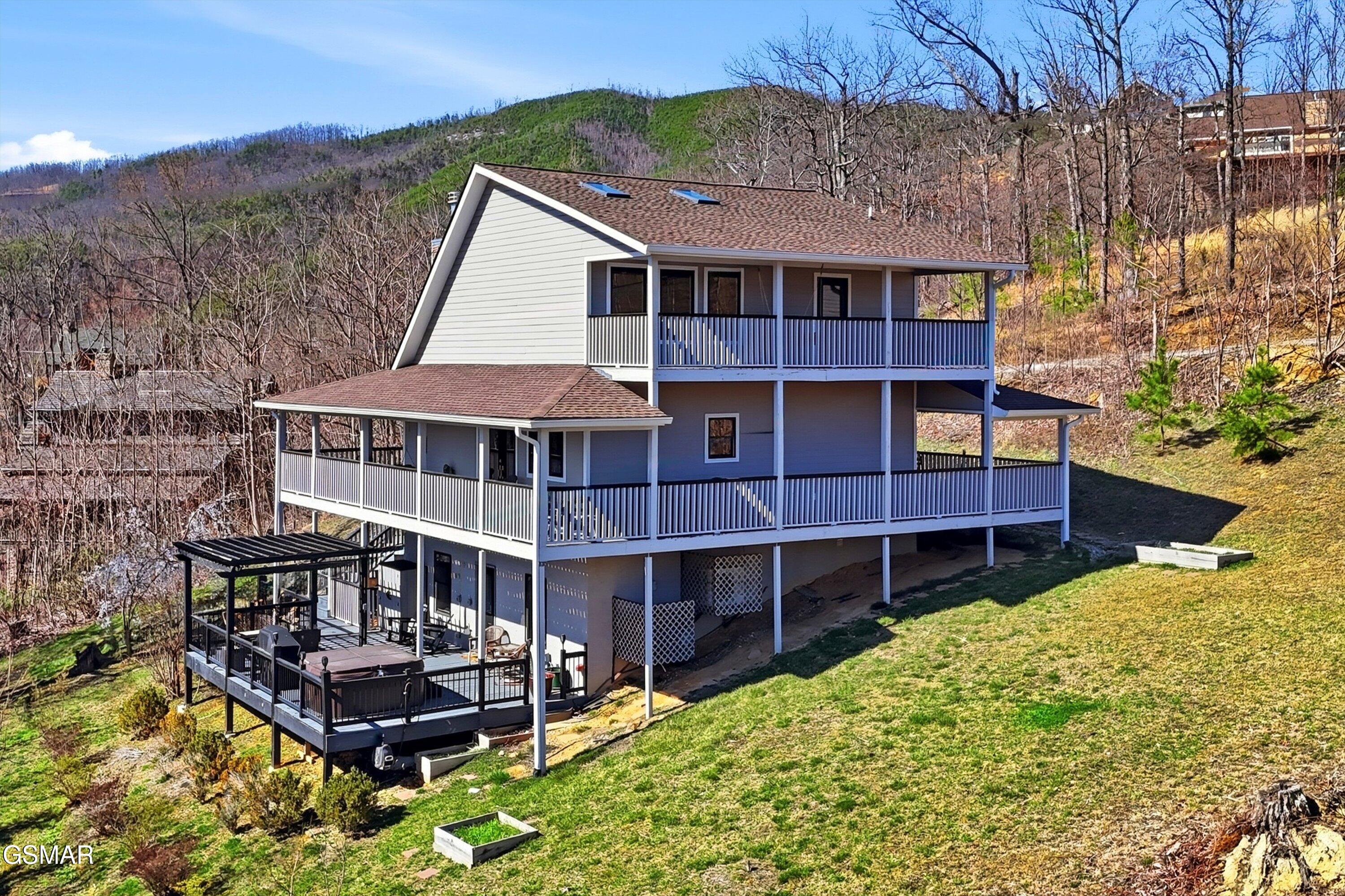 860 Pine Top Lane Gatlinburg TN 37738