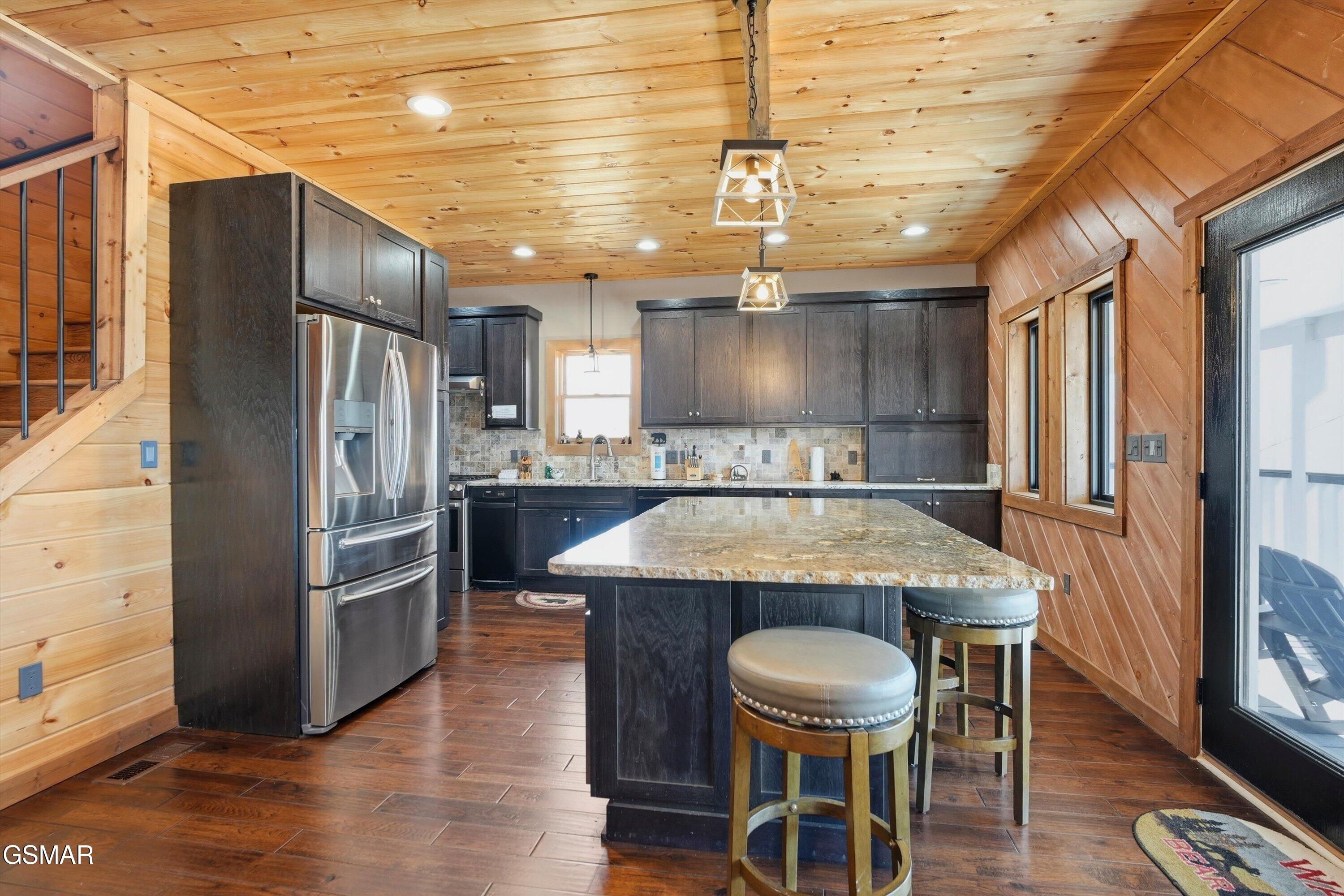 860 Pine Top Lane Gatlinburg TN 37738